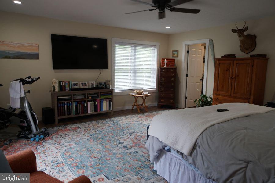 SUGAR GROVE ESTATES - Residential