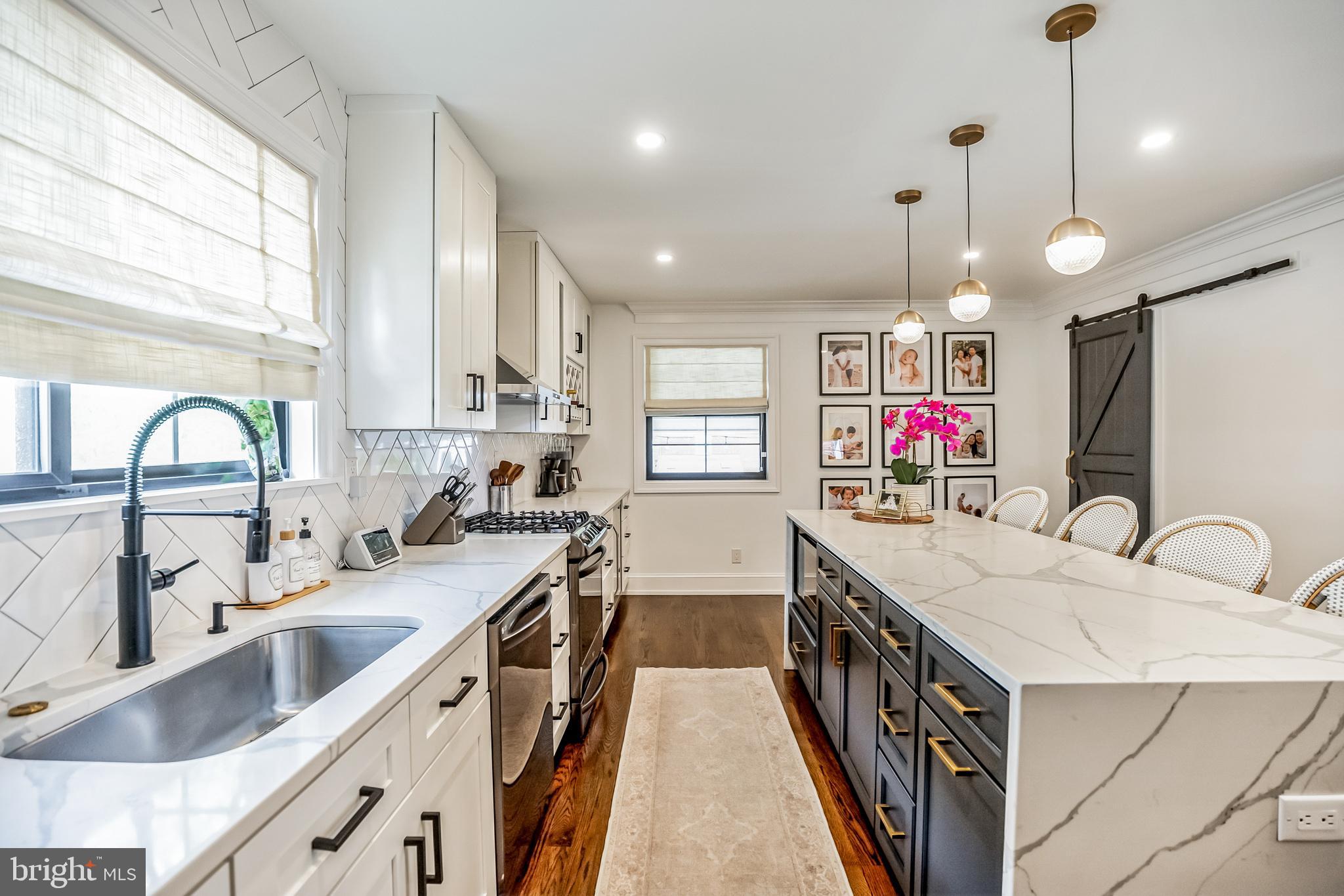 OAKMONT - Residential