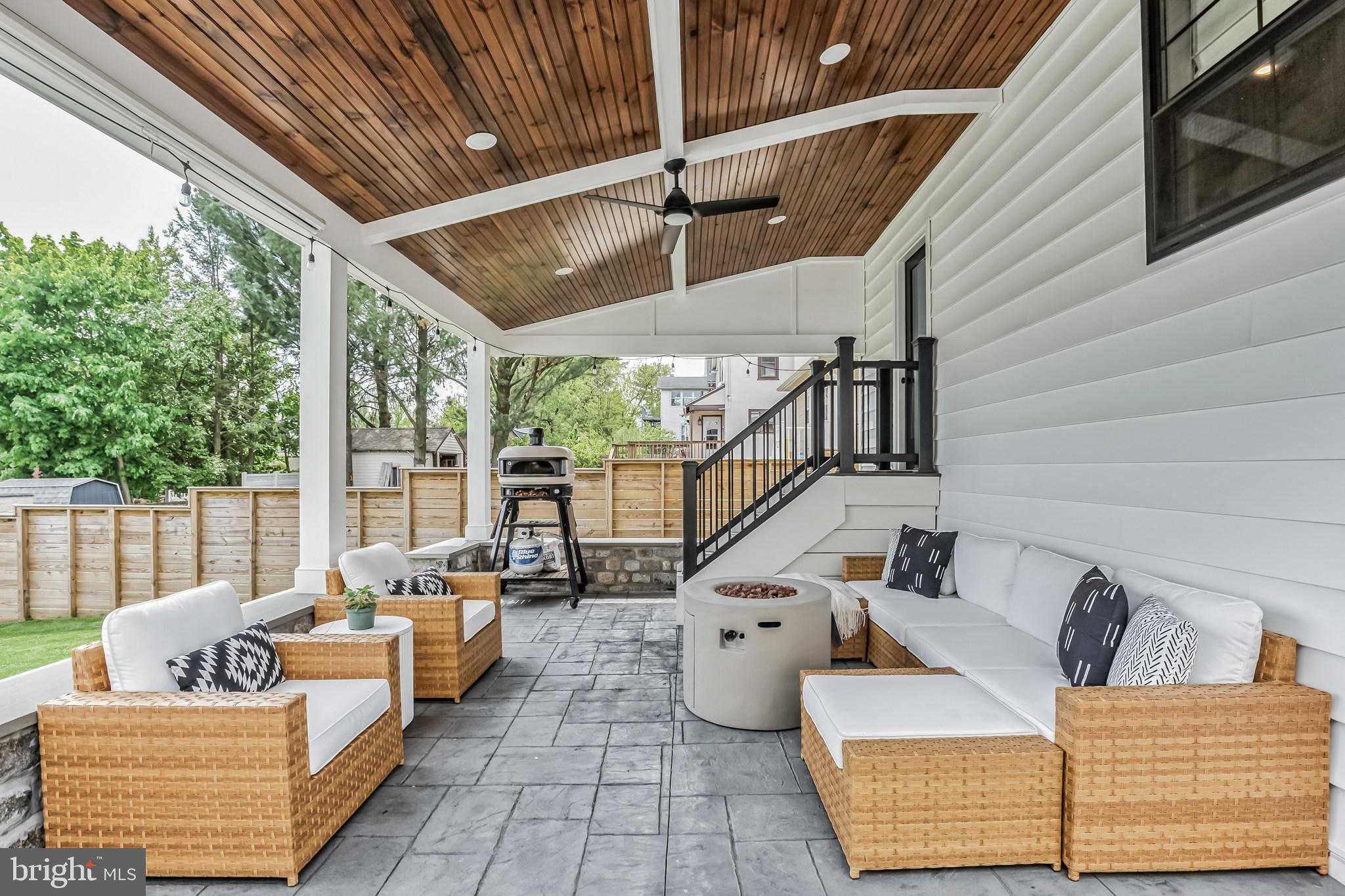 OAKMONT - Residential