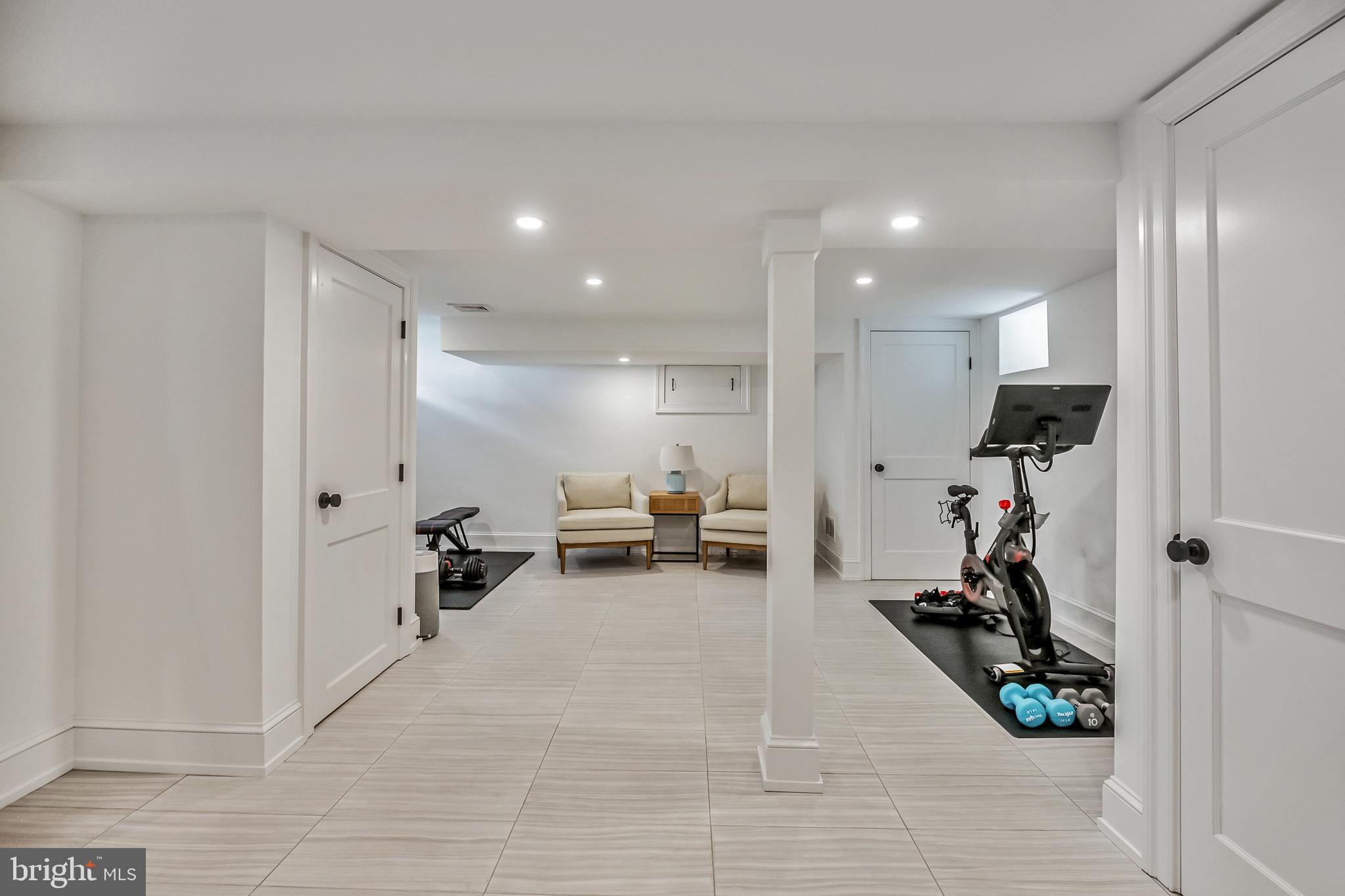 OAKMONT - Residential