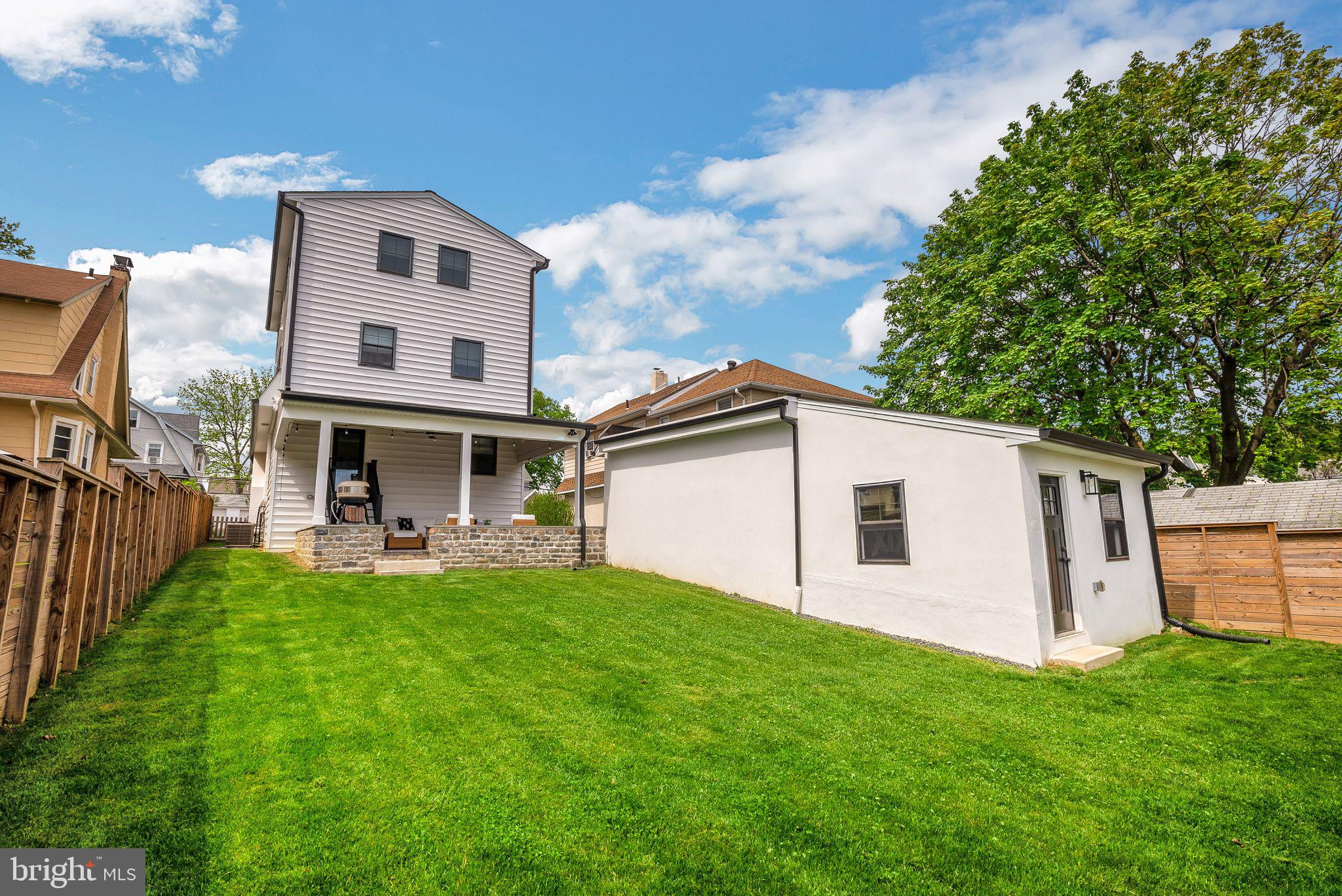 OAKMONT - Residential