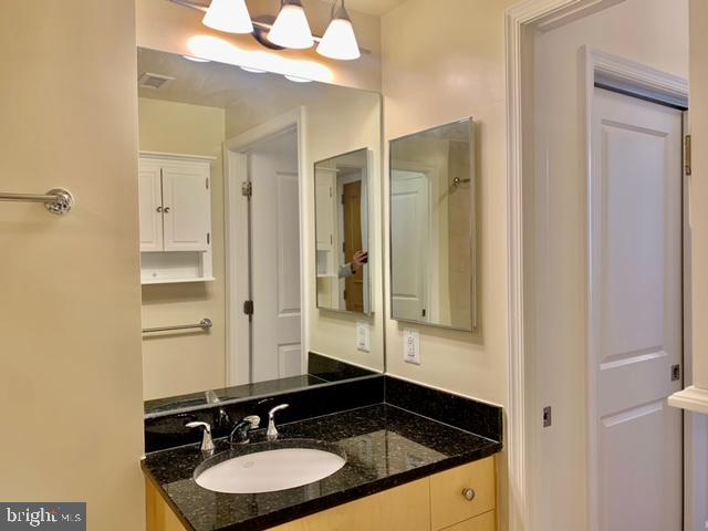 MIDTOWN AT RESTON TOWN CENTER - Residential Lease