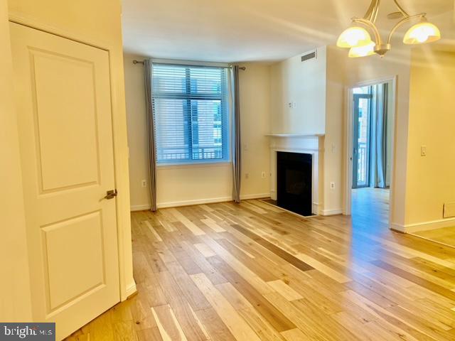 MIDTOWN AT RESTON TOWN CENTER - Residential Lease