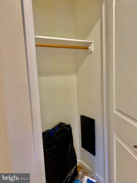 MIDTOWN AT RESTON TOWN CENTER - Residential Lease