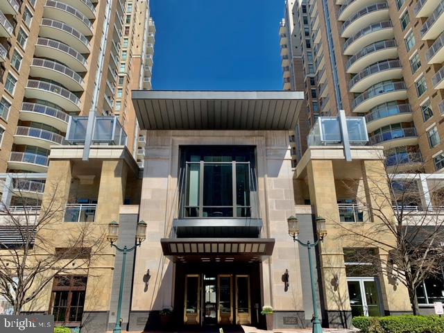 MIDTOWN AT RESTON TOWN CENTER - Residential Lease