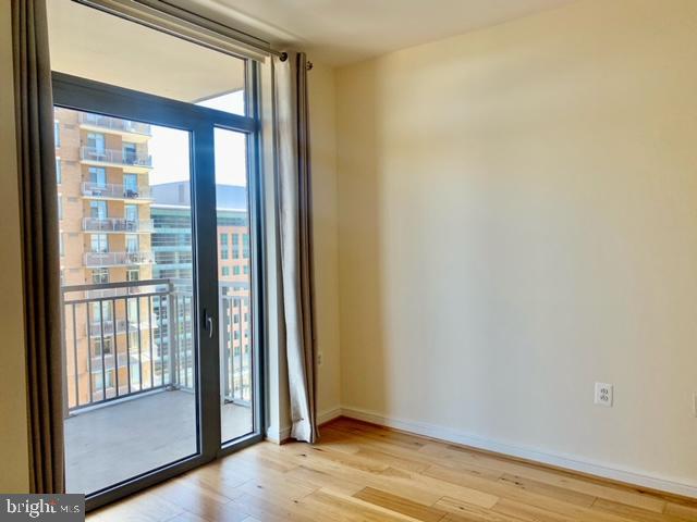 MIDTOWN AT RESTON TOWN CENTER - Residential Lease