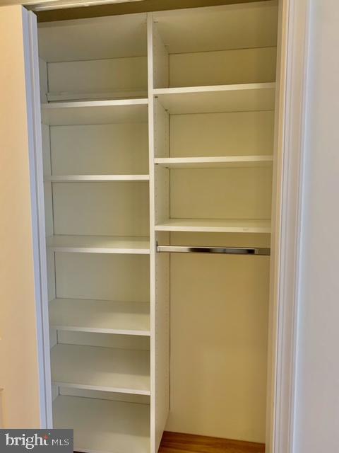 MIDTOWN AT RESTON TOWN CENTER - Residential Lease