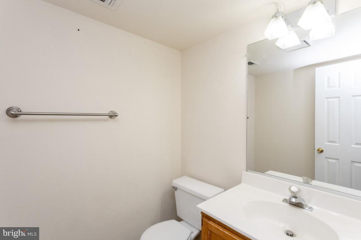 KINGS COUNCIL CONDO - Residential