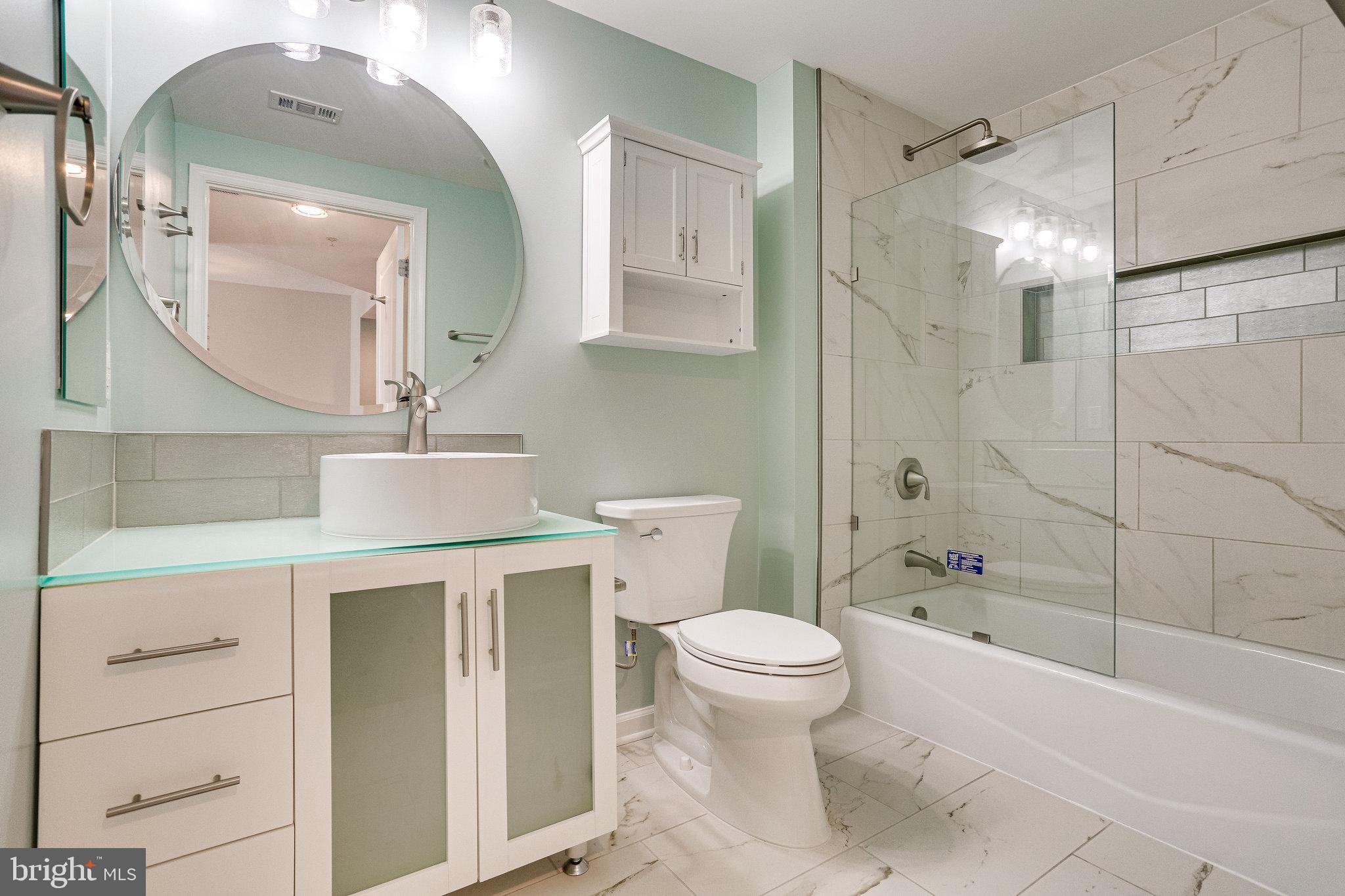 CRESCENT - Residential