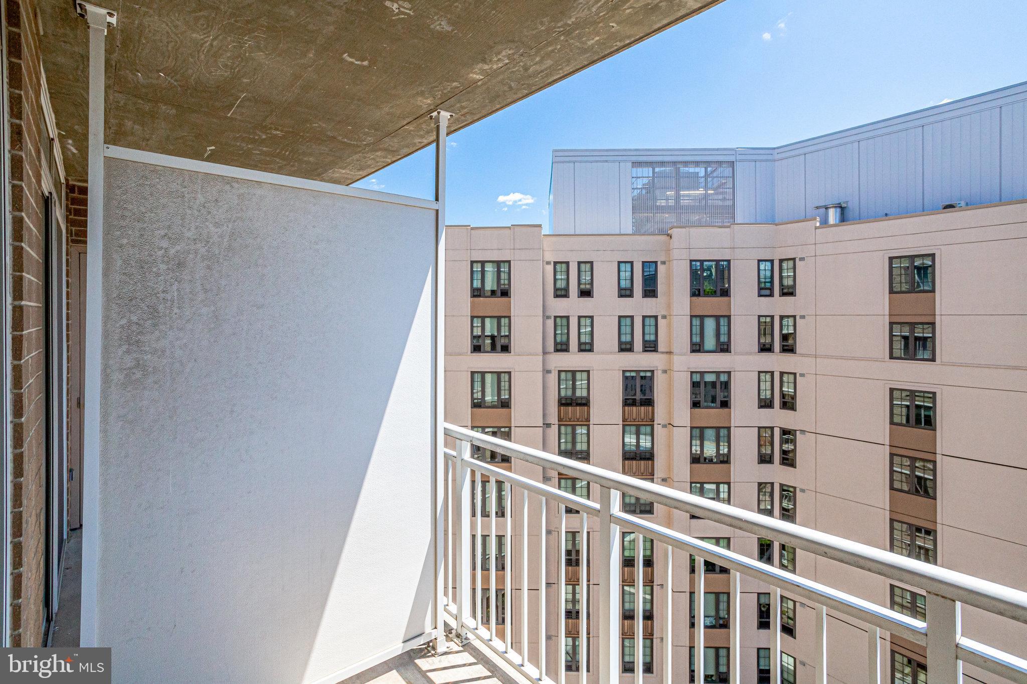 CRESCENT - Residential