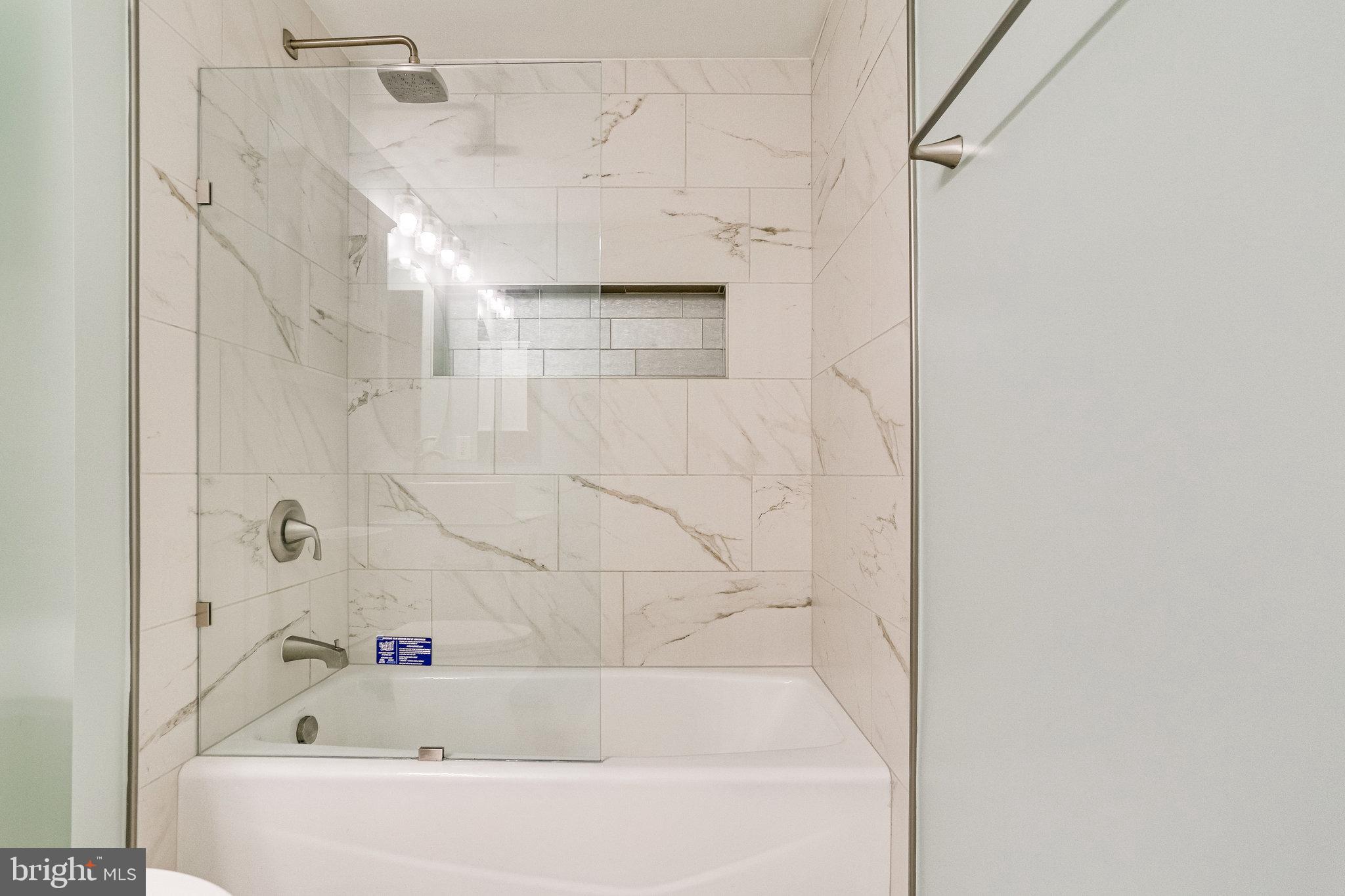 CRESCENT - Residential