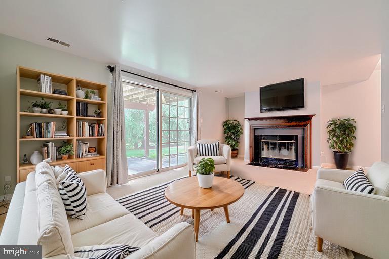 CHAPEL GATE - Residential