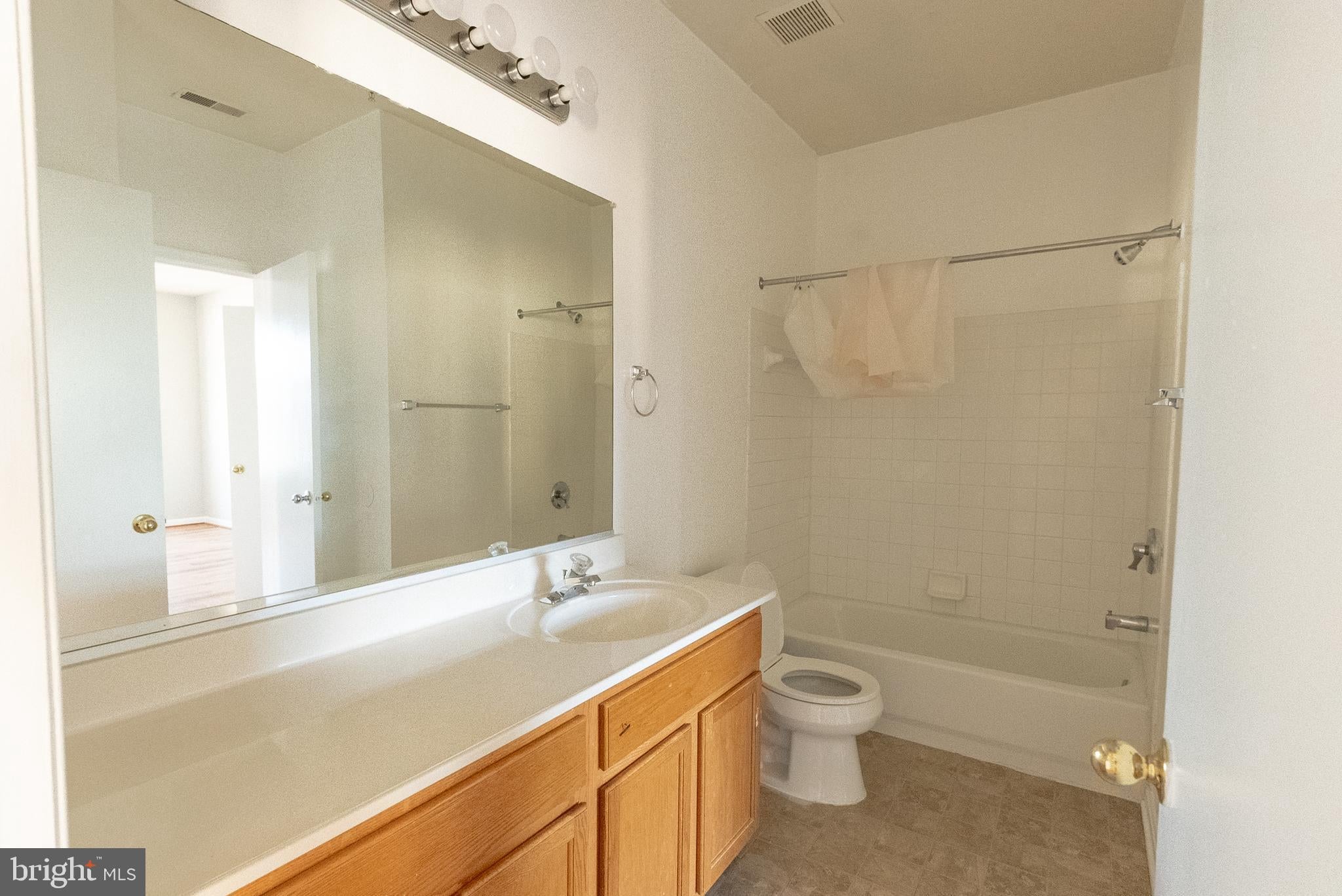 7208 BOGLEY ROAD 301