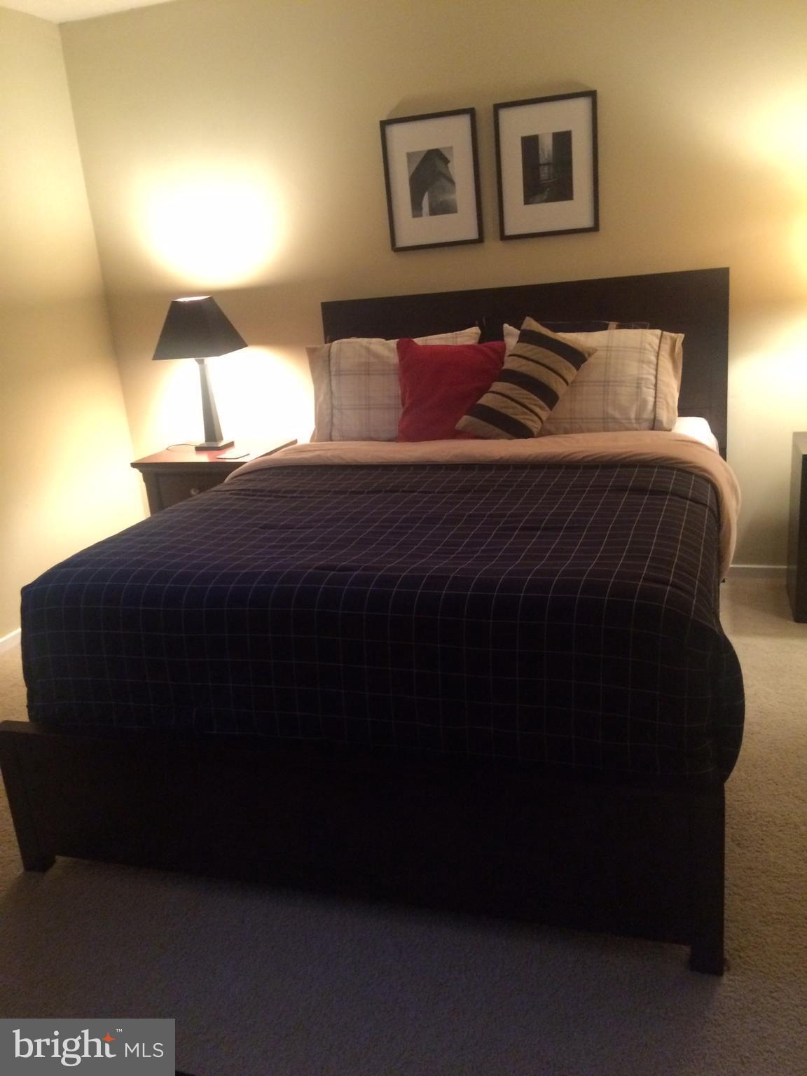 DEERING WOODS - Residential Lease