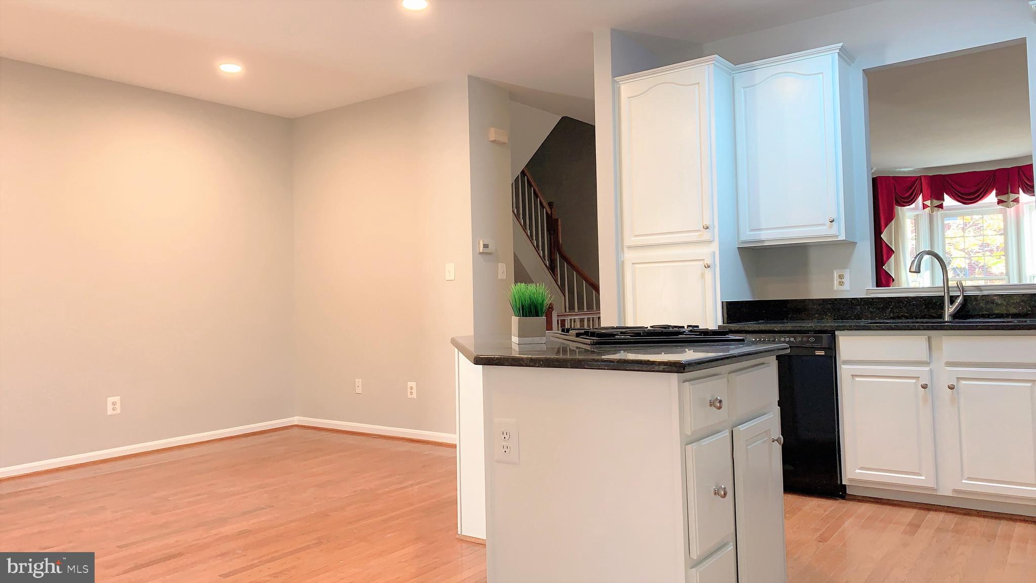 RANDOM HILLS LAND BAY - Residential Lease