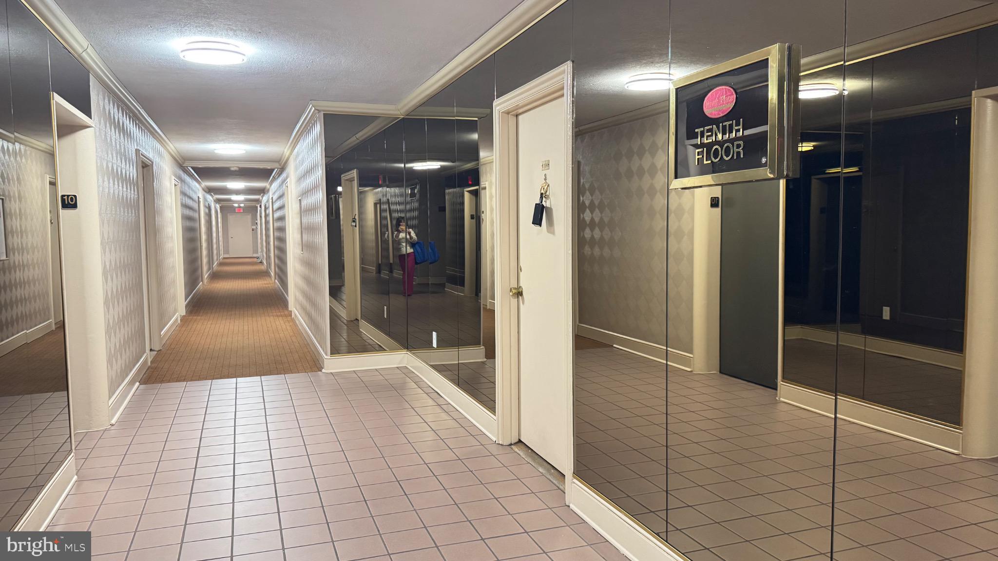 1021 ARLINGTON BOULEVARD 1014