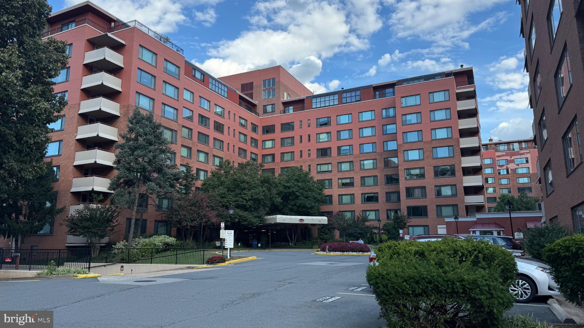 1021 ARLINGTON BOULEVARD 1014