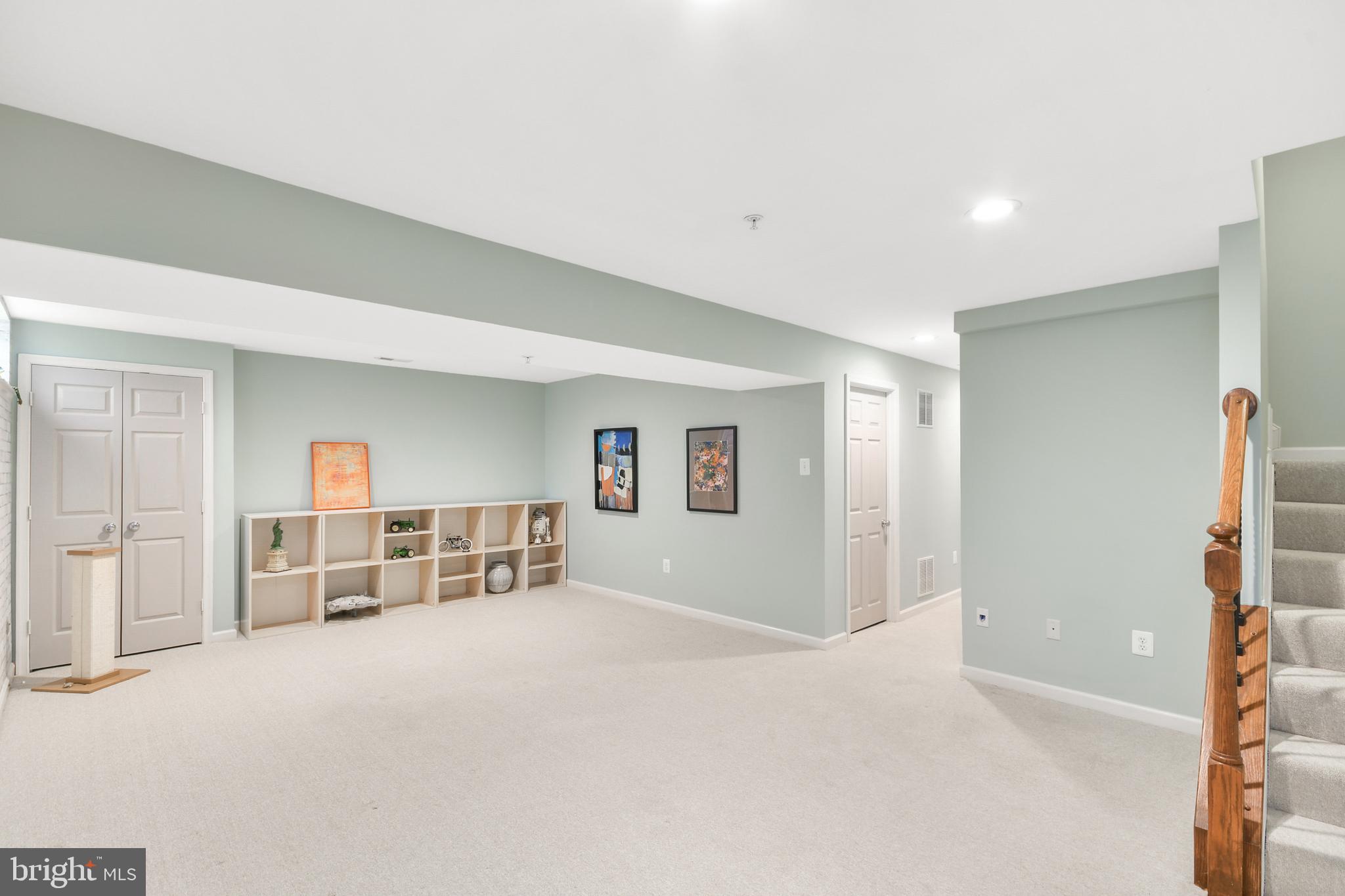 WORMANS MILL - Residential