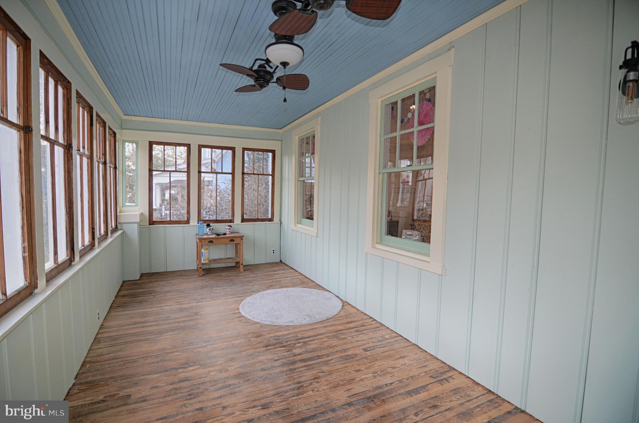 BEVERLY HILLS - Residential Lease