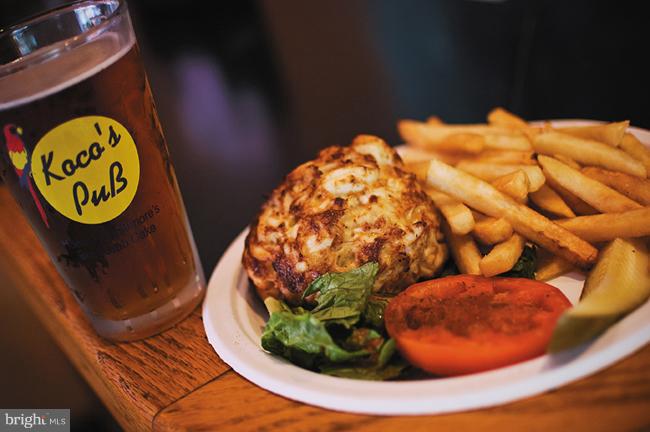 BEVERLY HILLS - Residential Lease