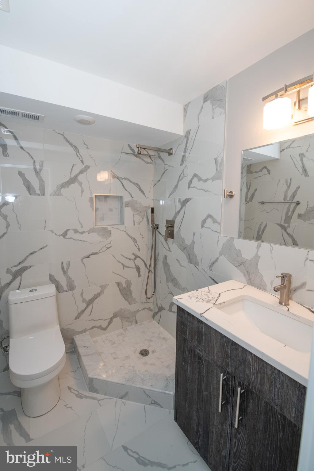 FISHTOWN - Residential Lease