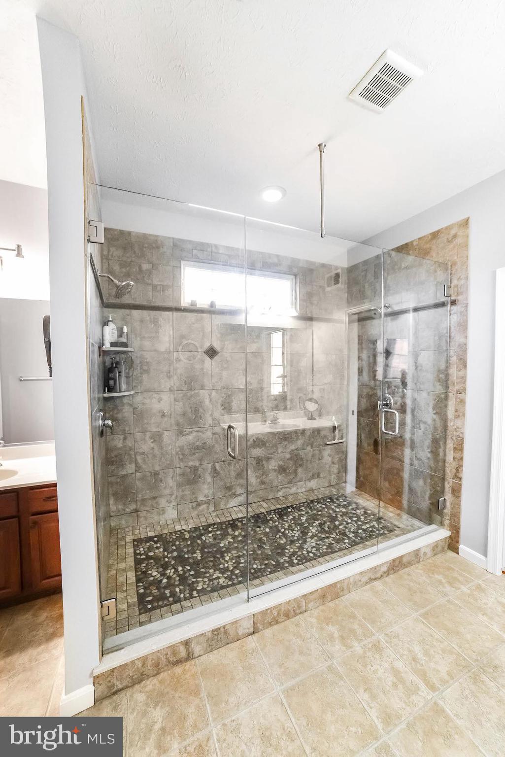 NAYLOR'S RESERVE - Residential