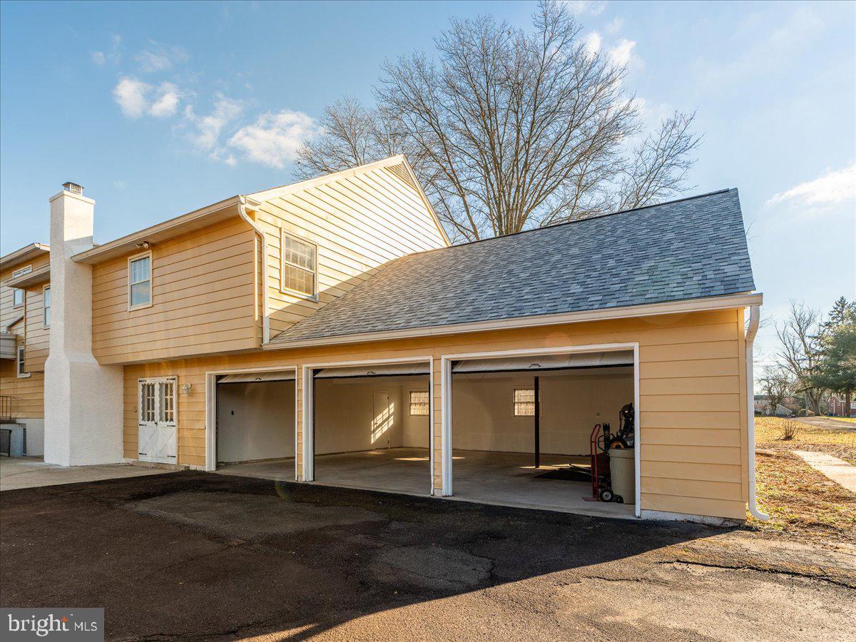 TOWAMENCIN VIL - Residential