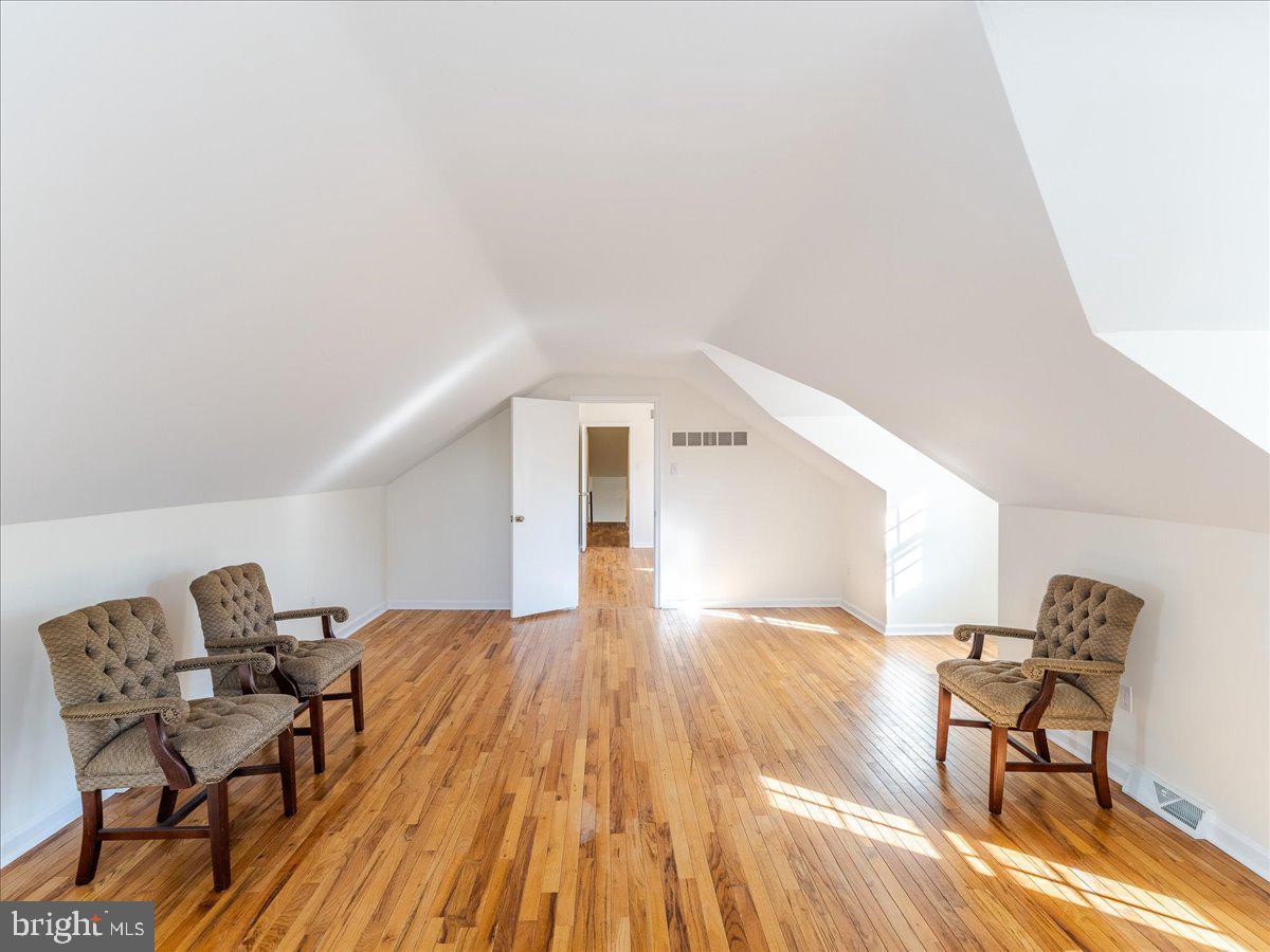 TOWAMENCIN VIL - Residential