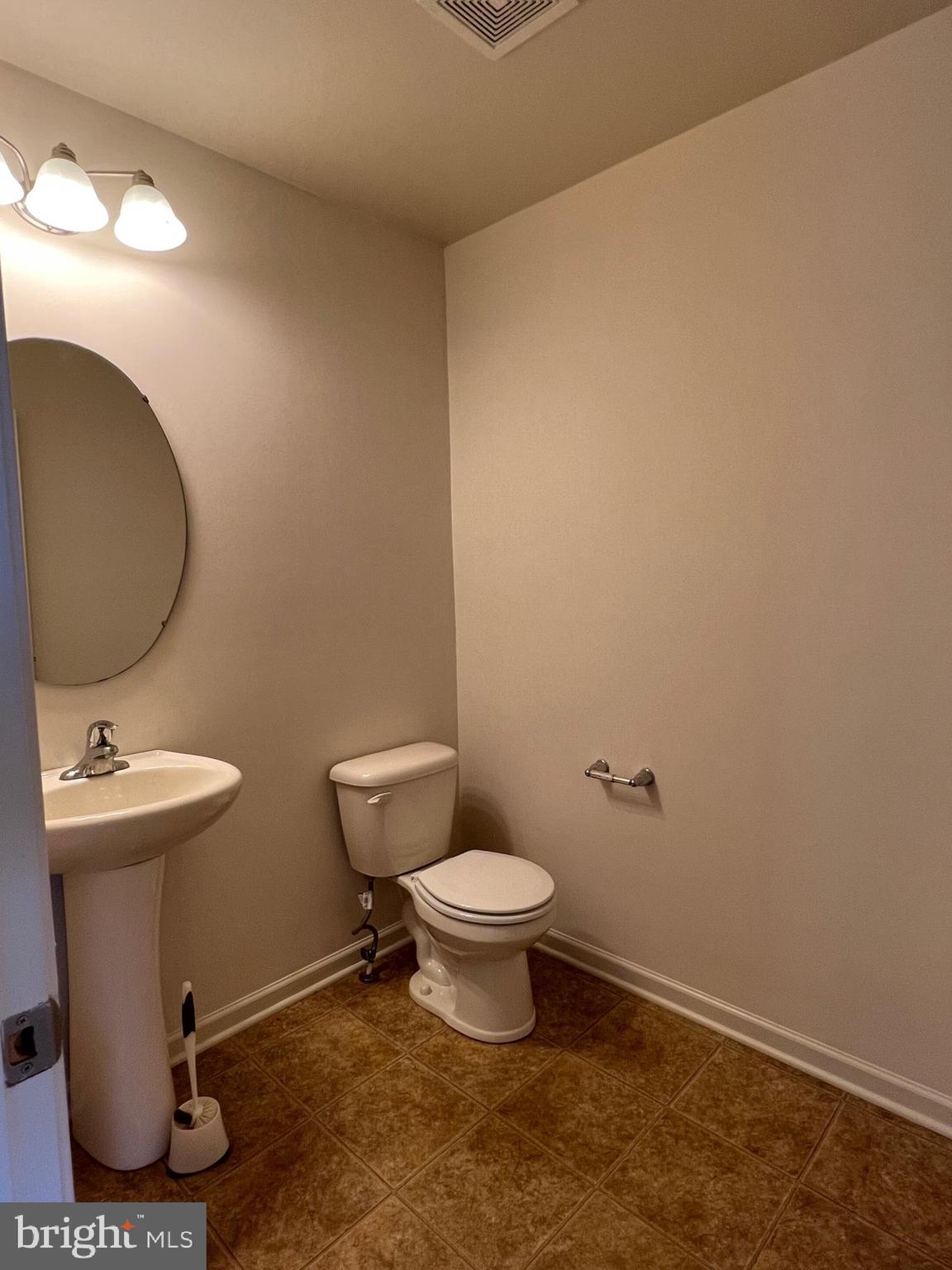 TRINDLE SPRING HEIGHTS - Residential Lease