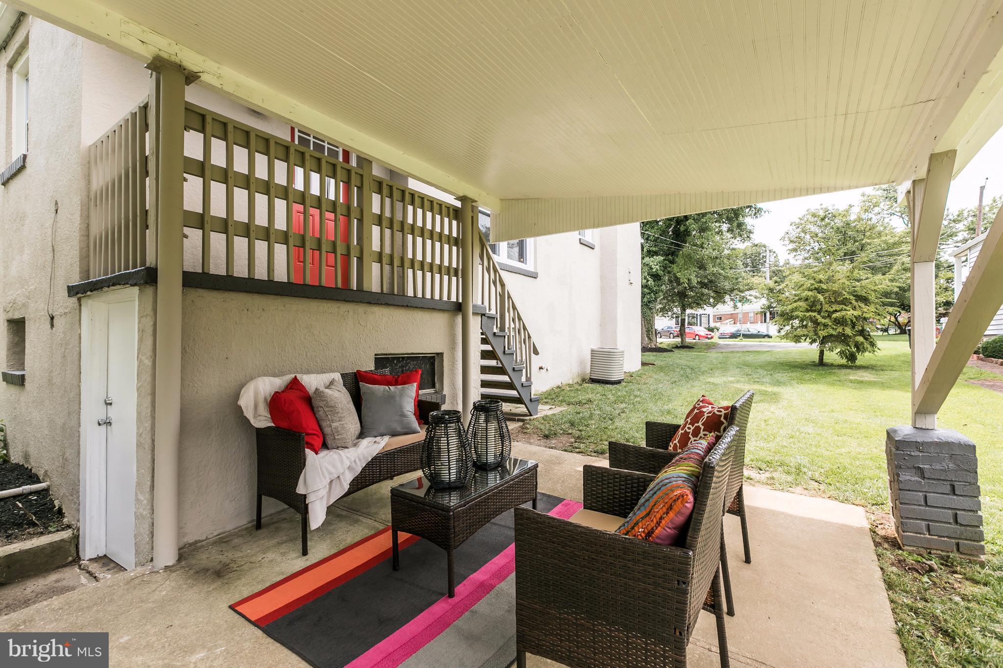 MORELAND PARK - Residential