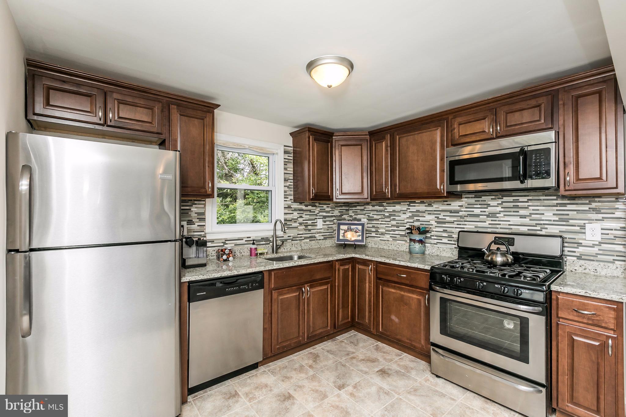 MORELAND PARK - Residential