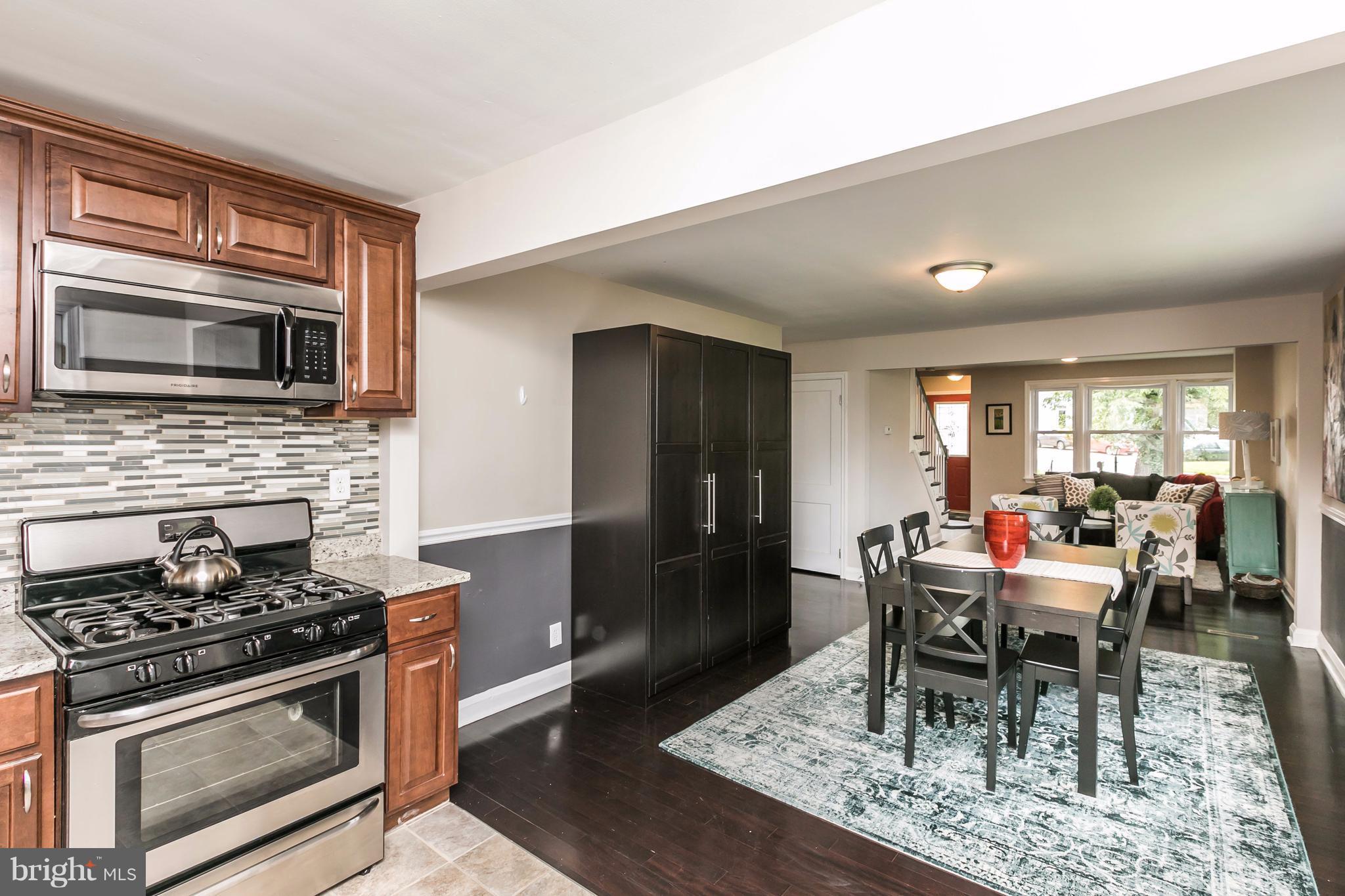 MORELAND PARK - Residential