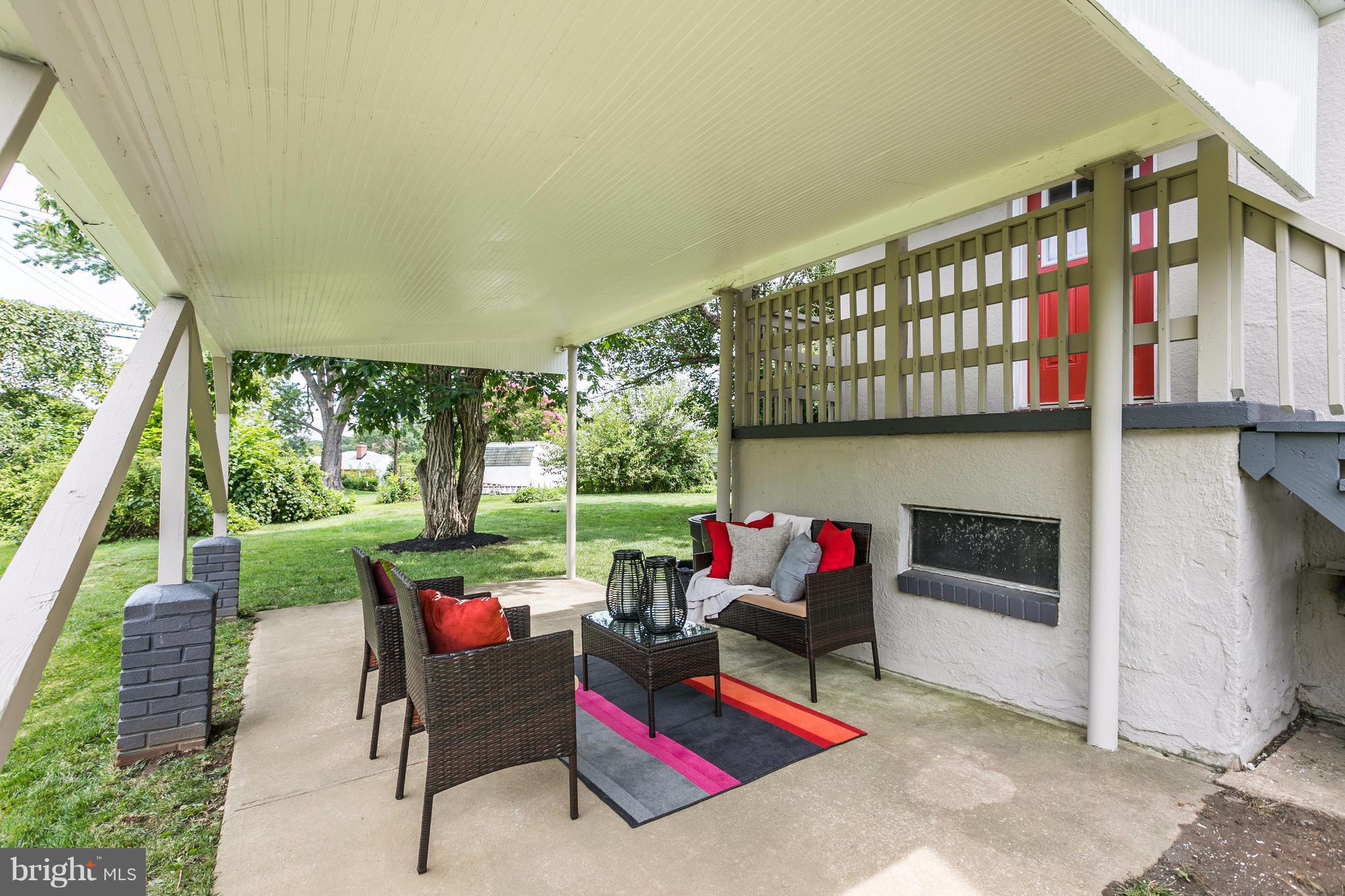 MORELAND PARK - Residential