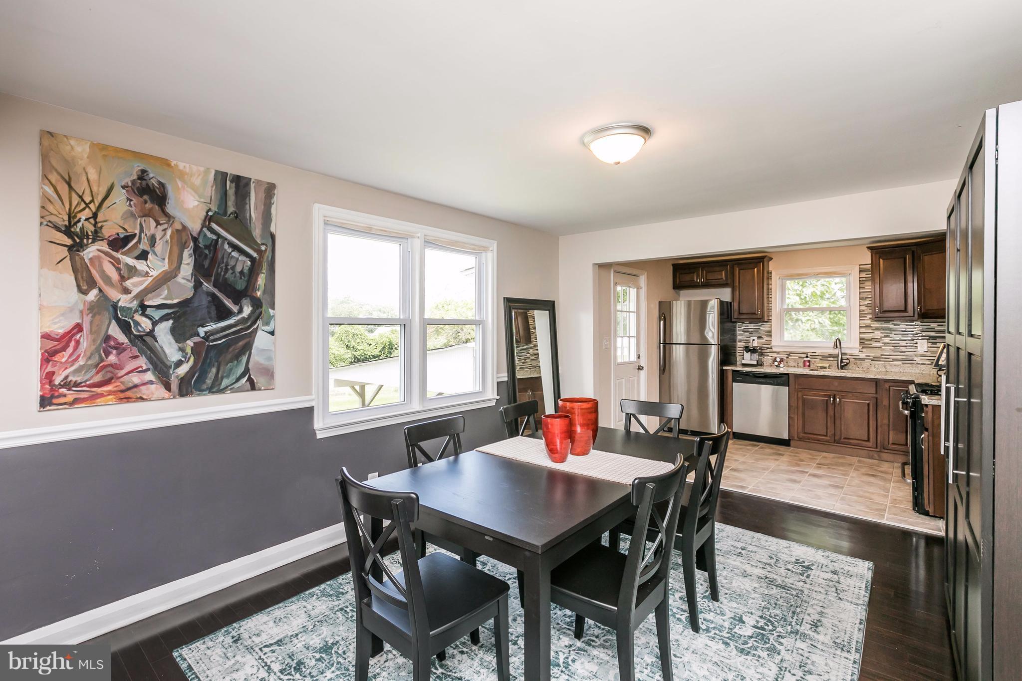 MORELAND PARK - Residential