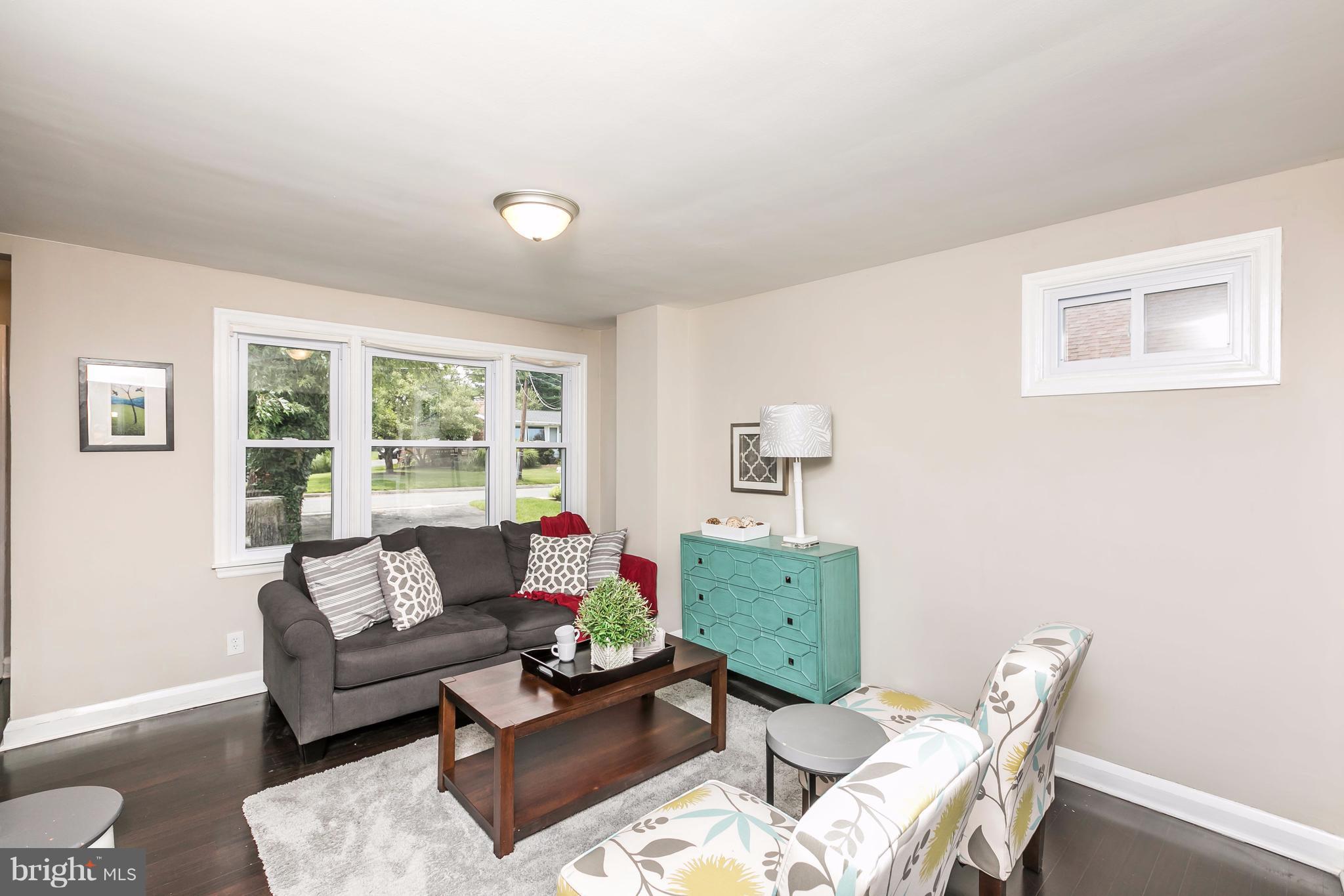 MORELAND PARK - Residential