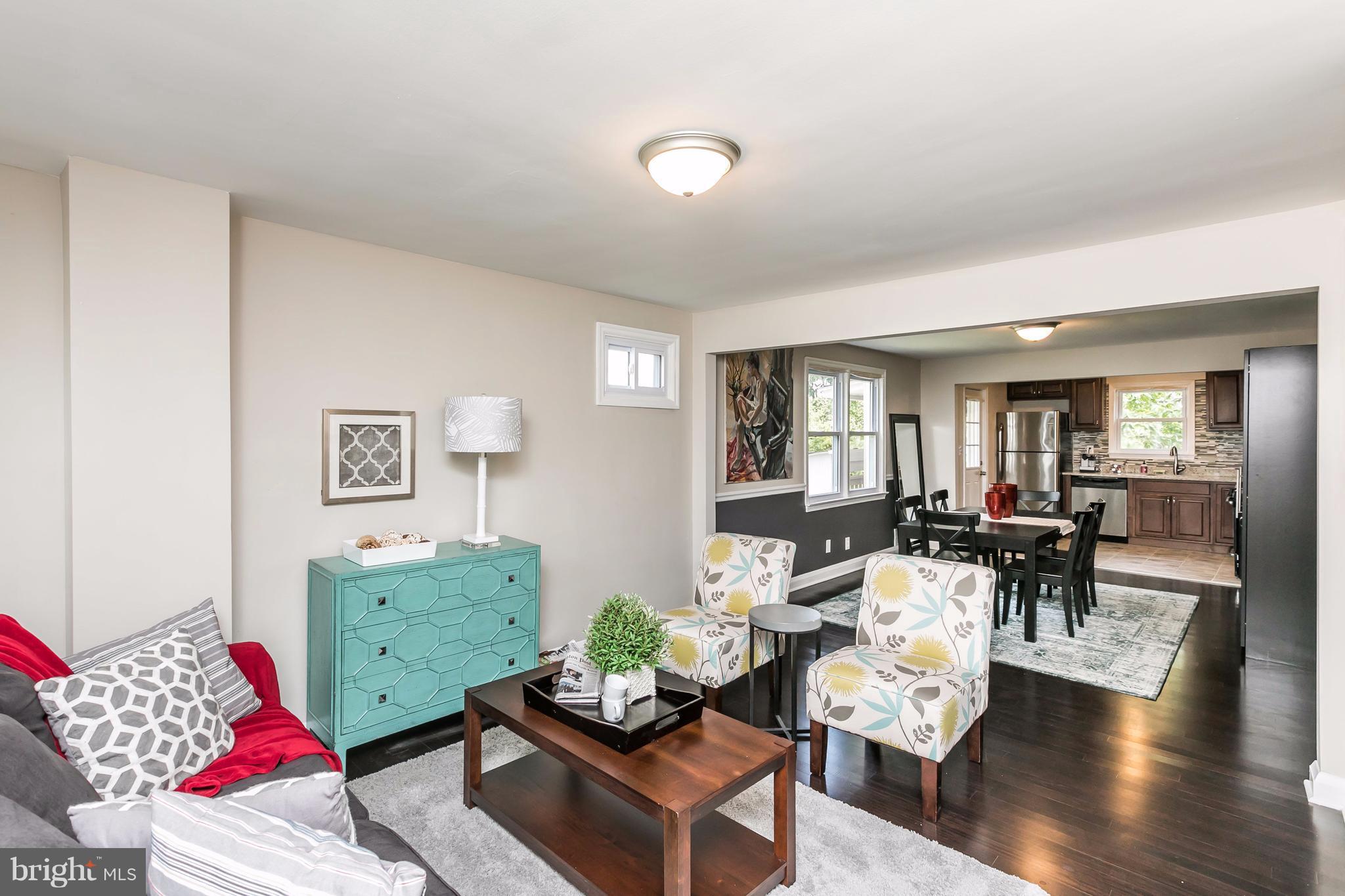 MORELAND PARK - Residential