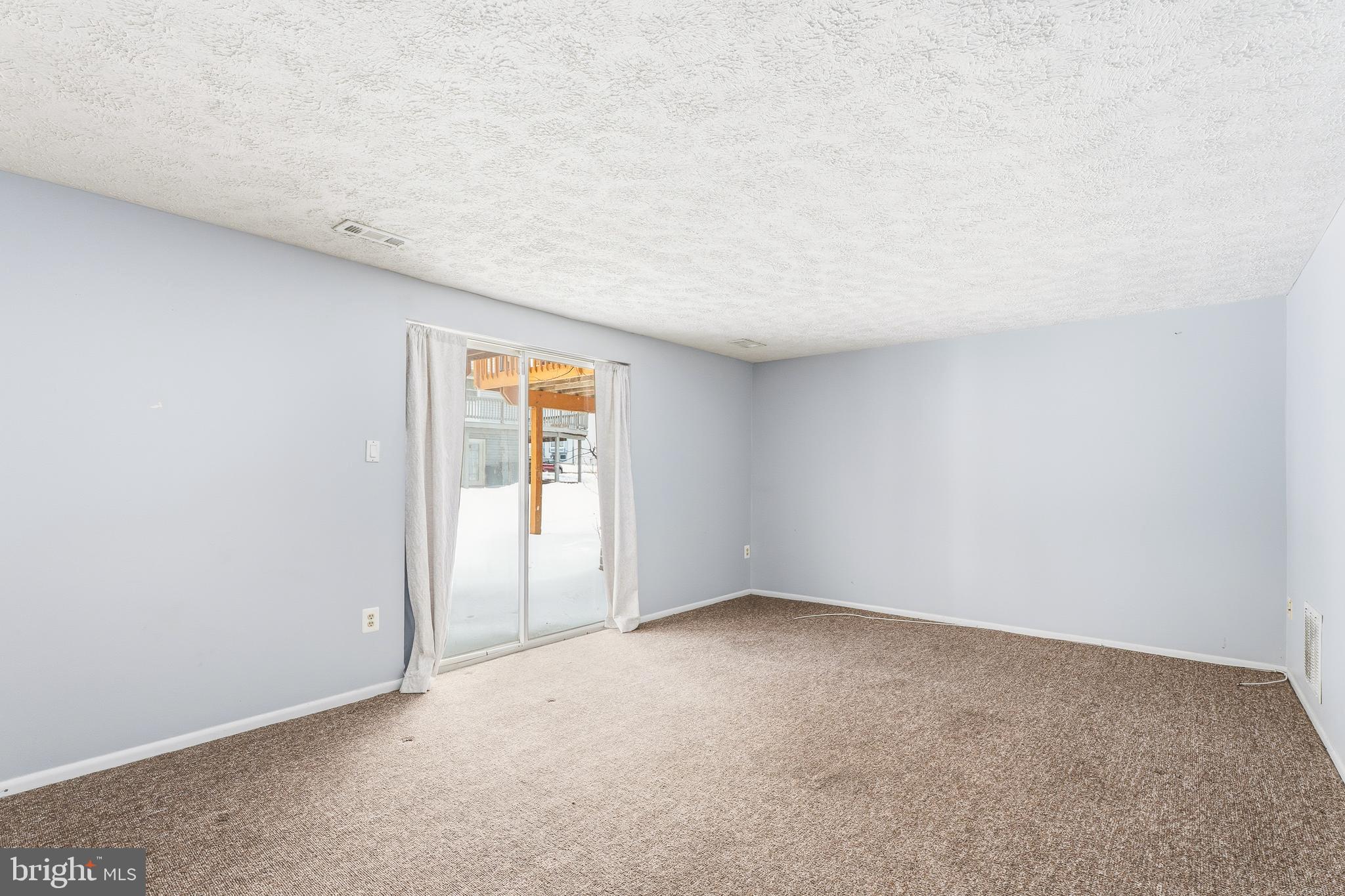 FAIRBROOK - Residential