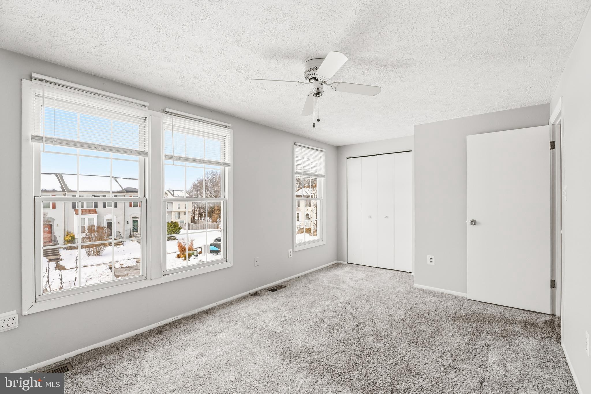 FAIRBROOK - Residential