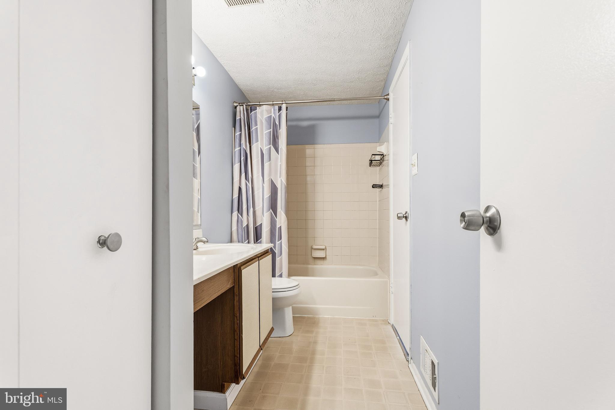 FAIRBROOK - Residential