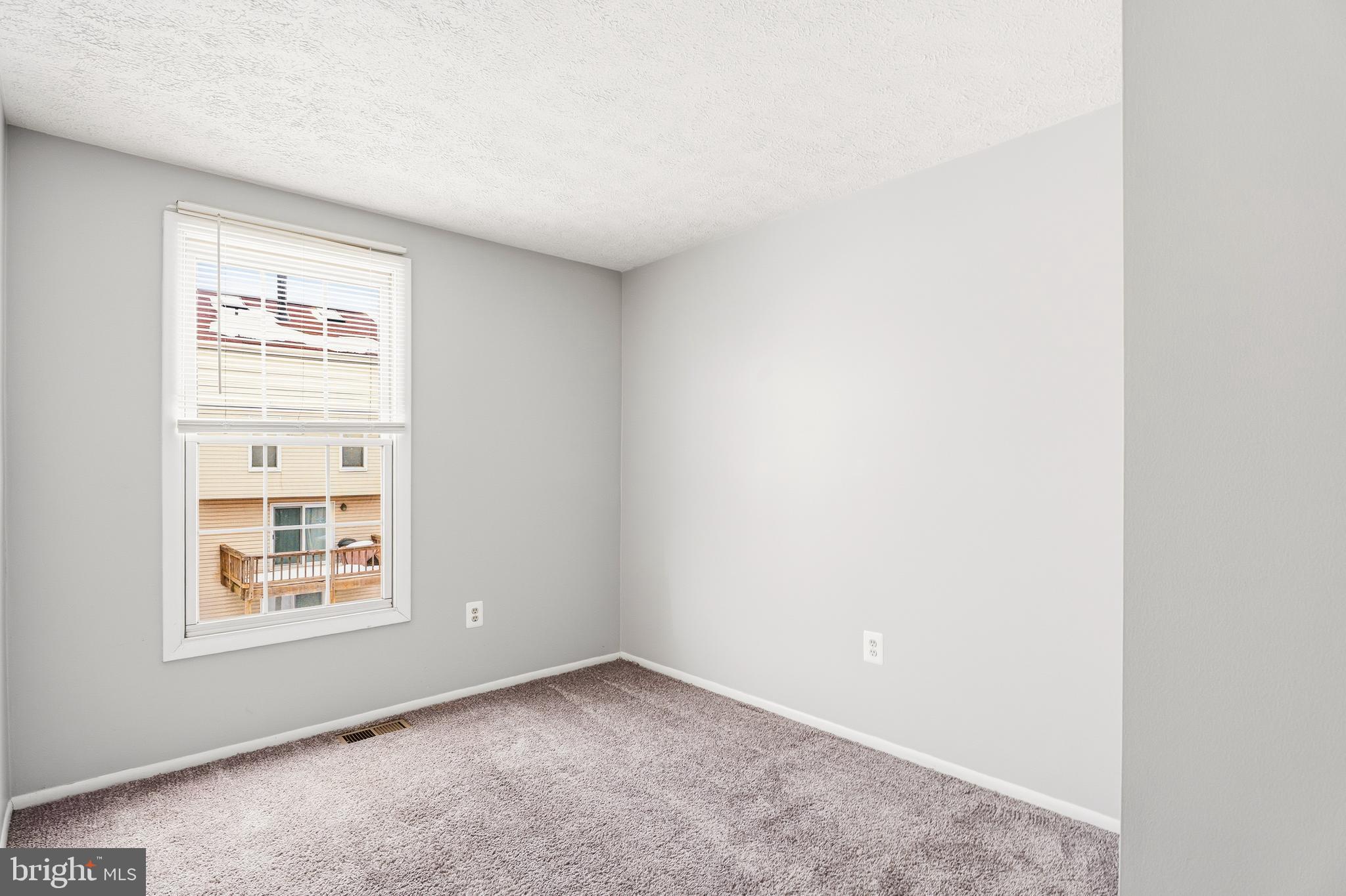 FAIRBROOK - Residential