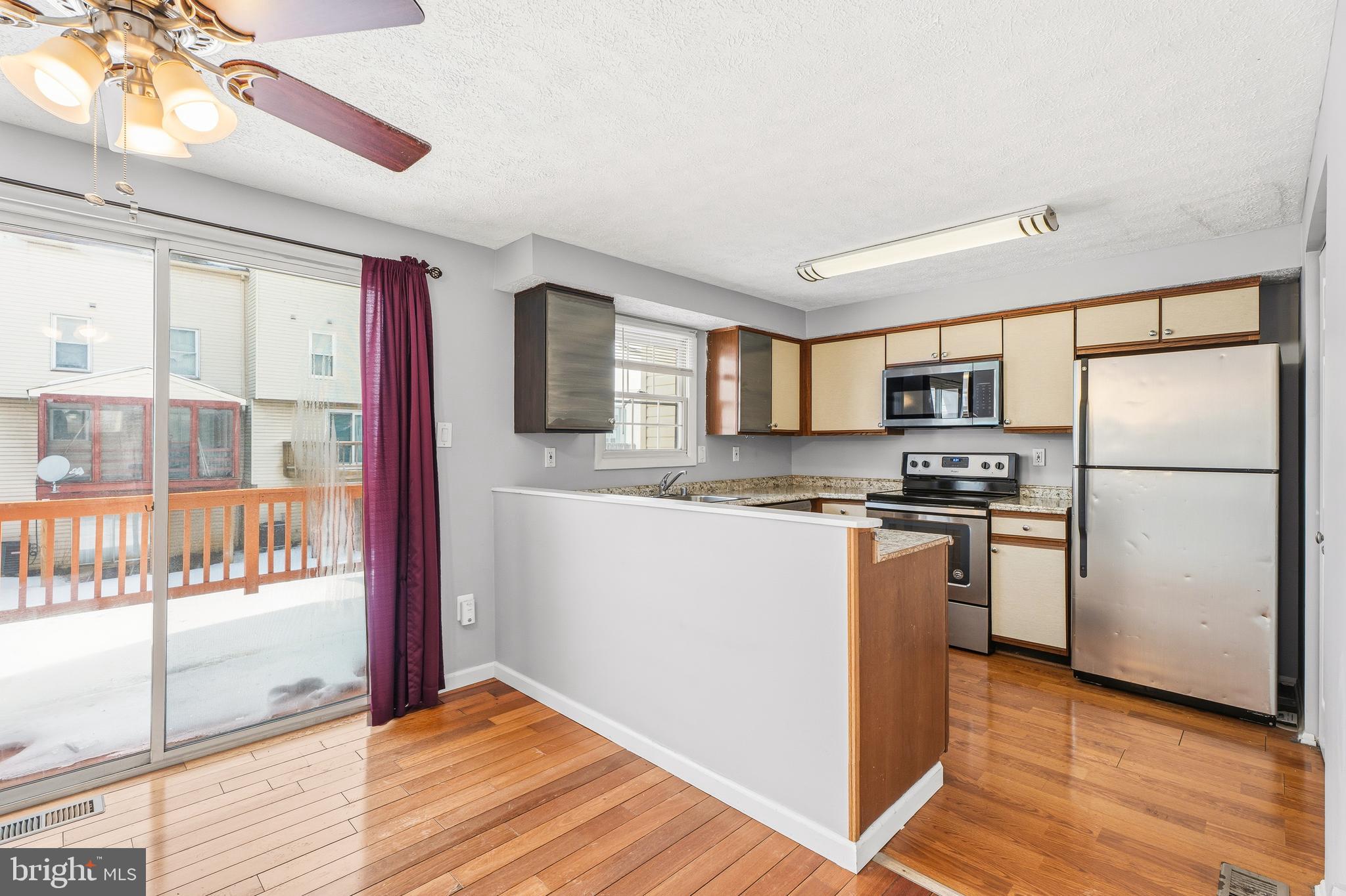 FAIRBROOK - Residential