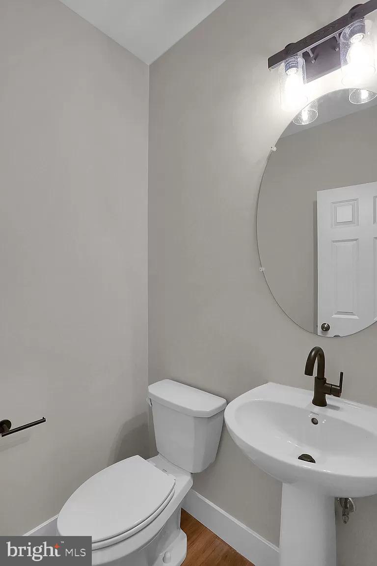 MADISON COURT - Residential Lease