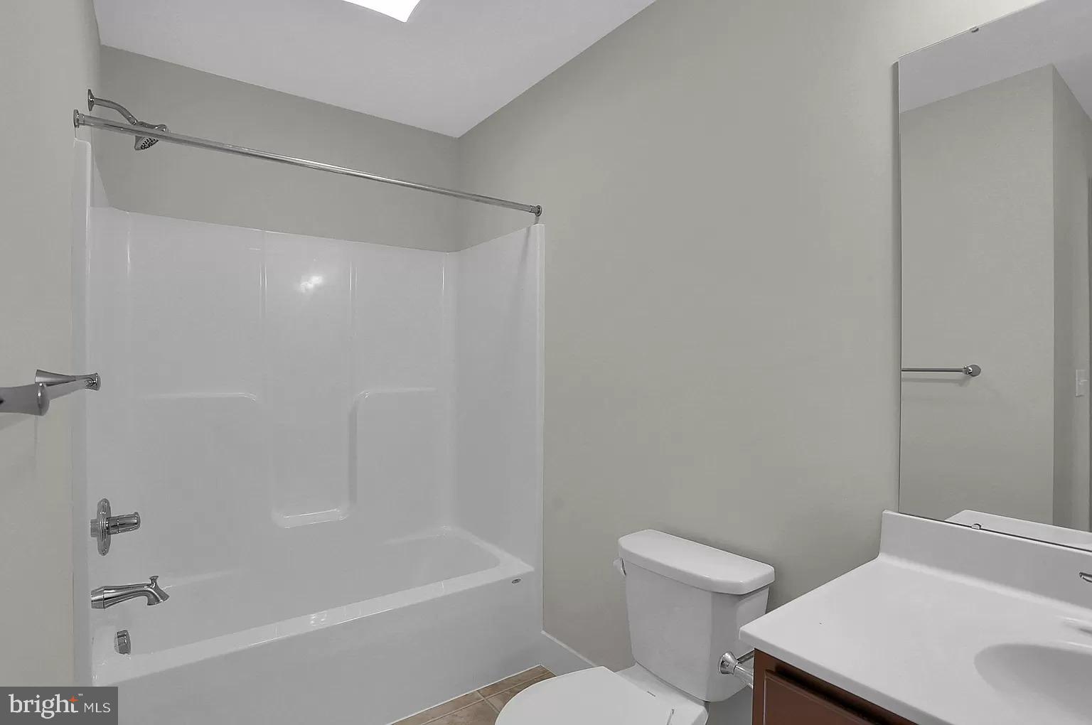 MADISON COURT - Residential Lease