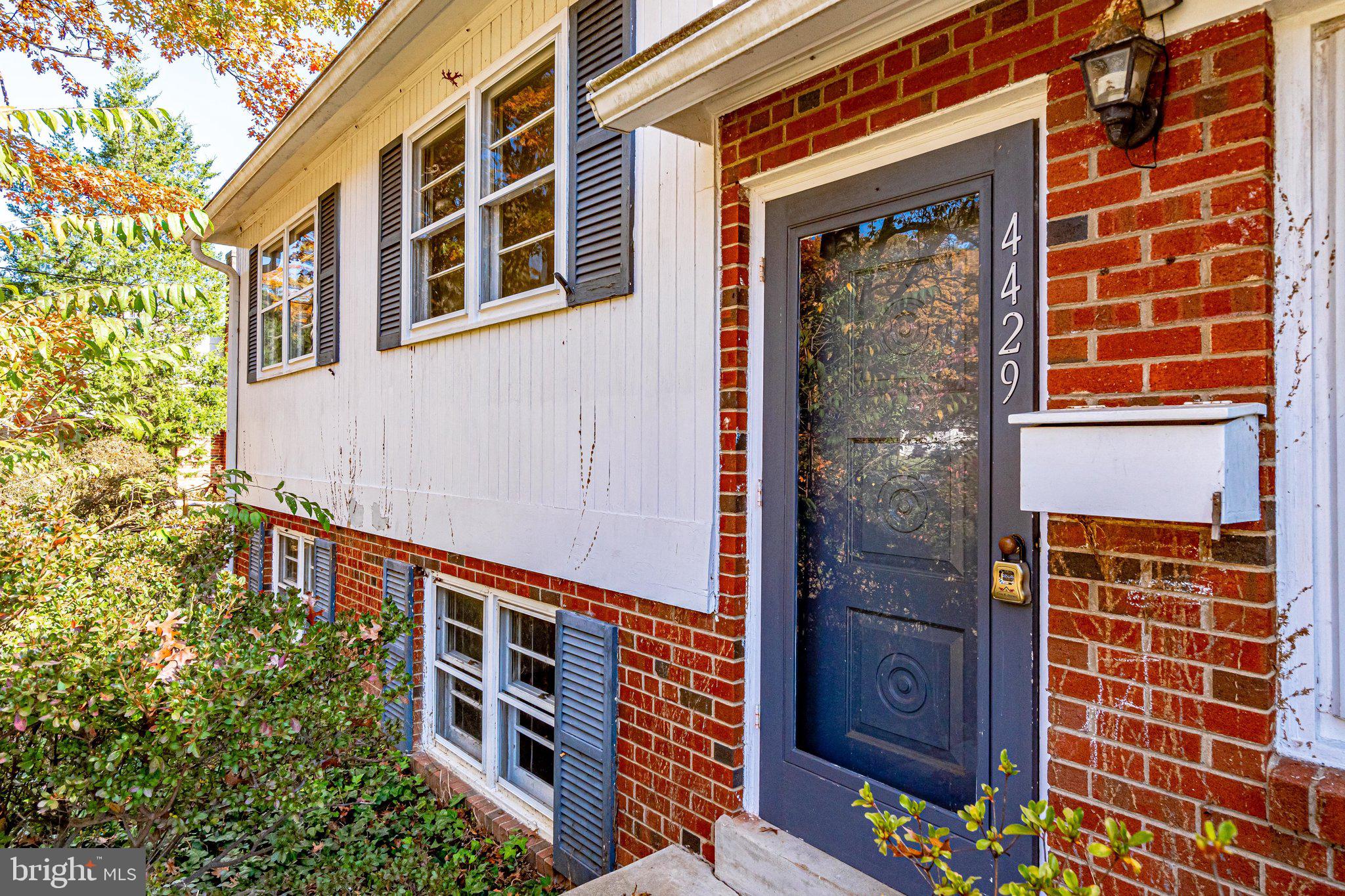 WOODS OF ILDA - Residential