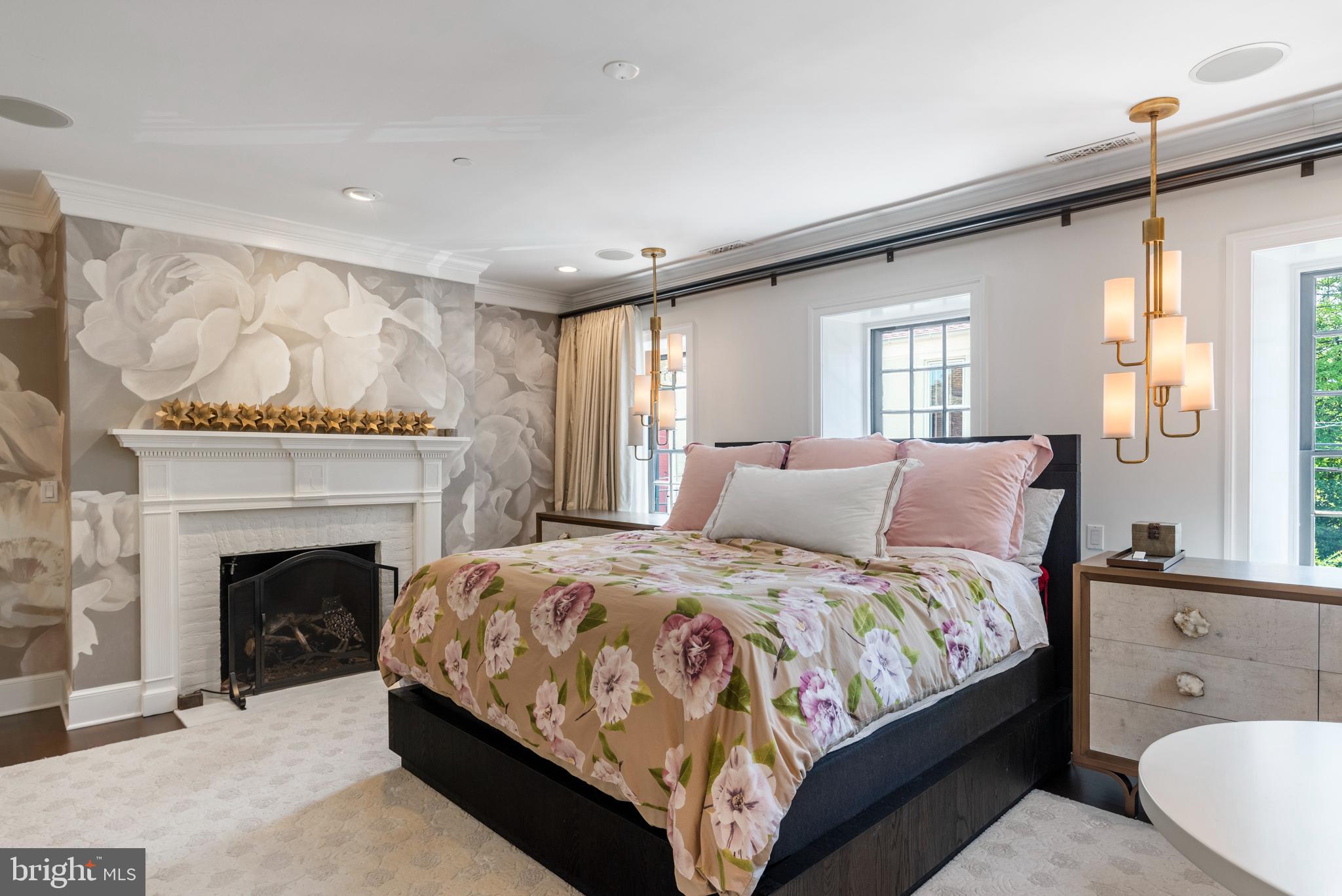 HISTORIC DISTRICT - Residential