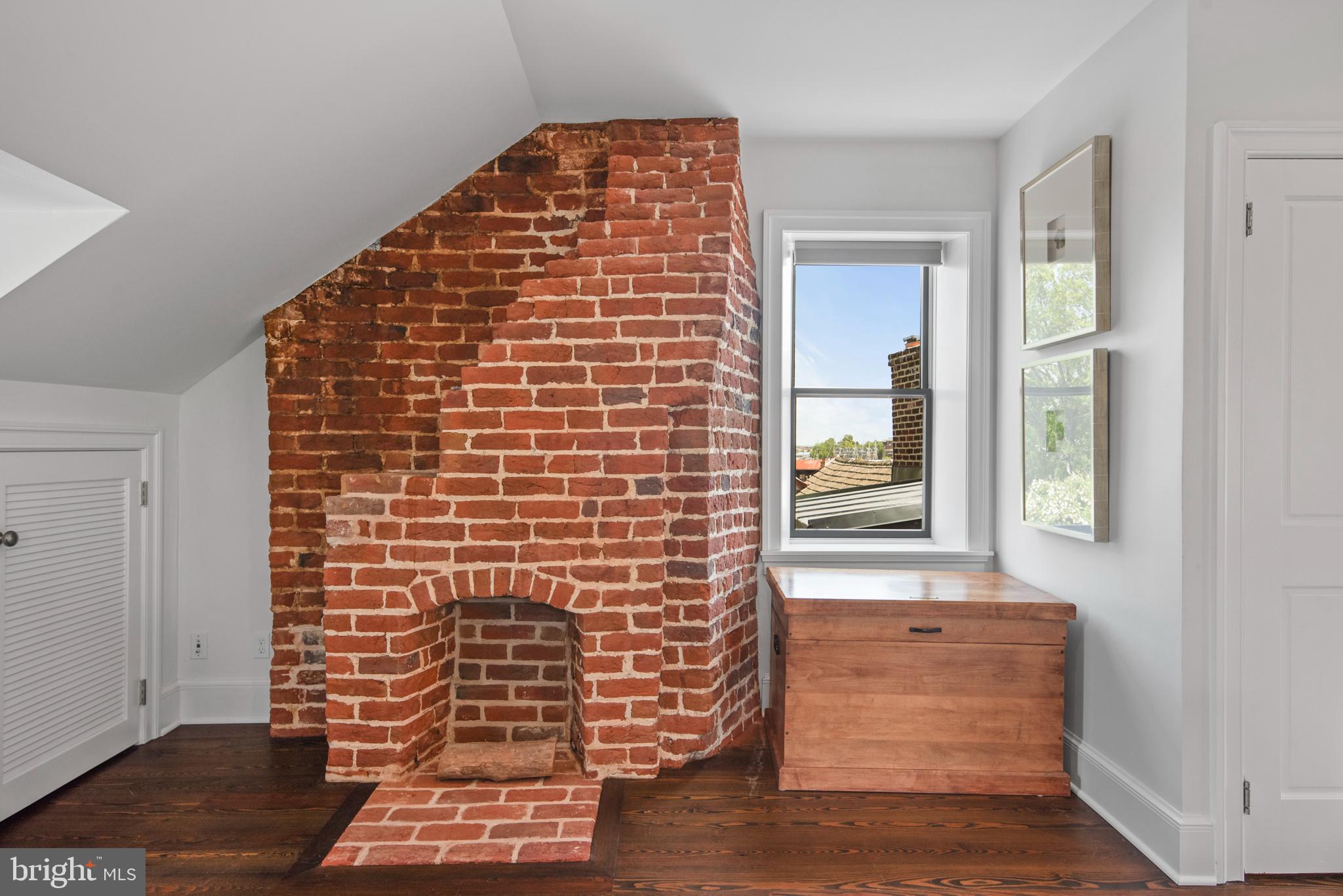 HISTORIC DISTRICT - Residential