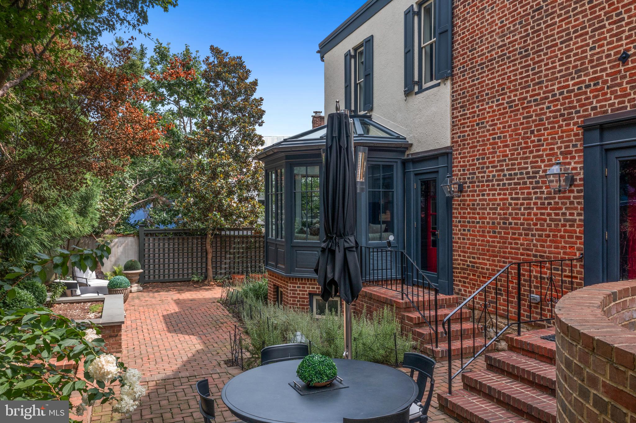 HISTORIC DISTRICT - Residential