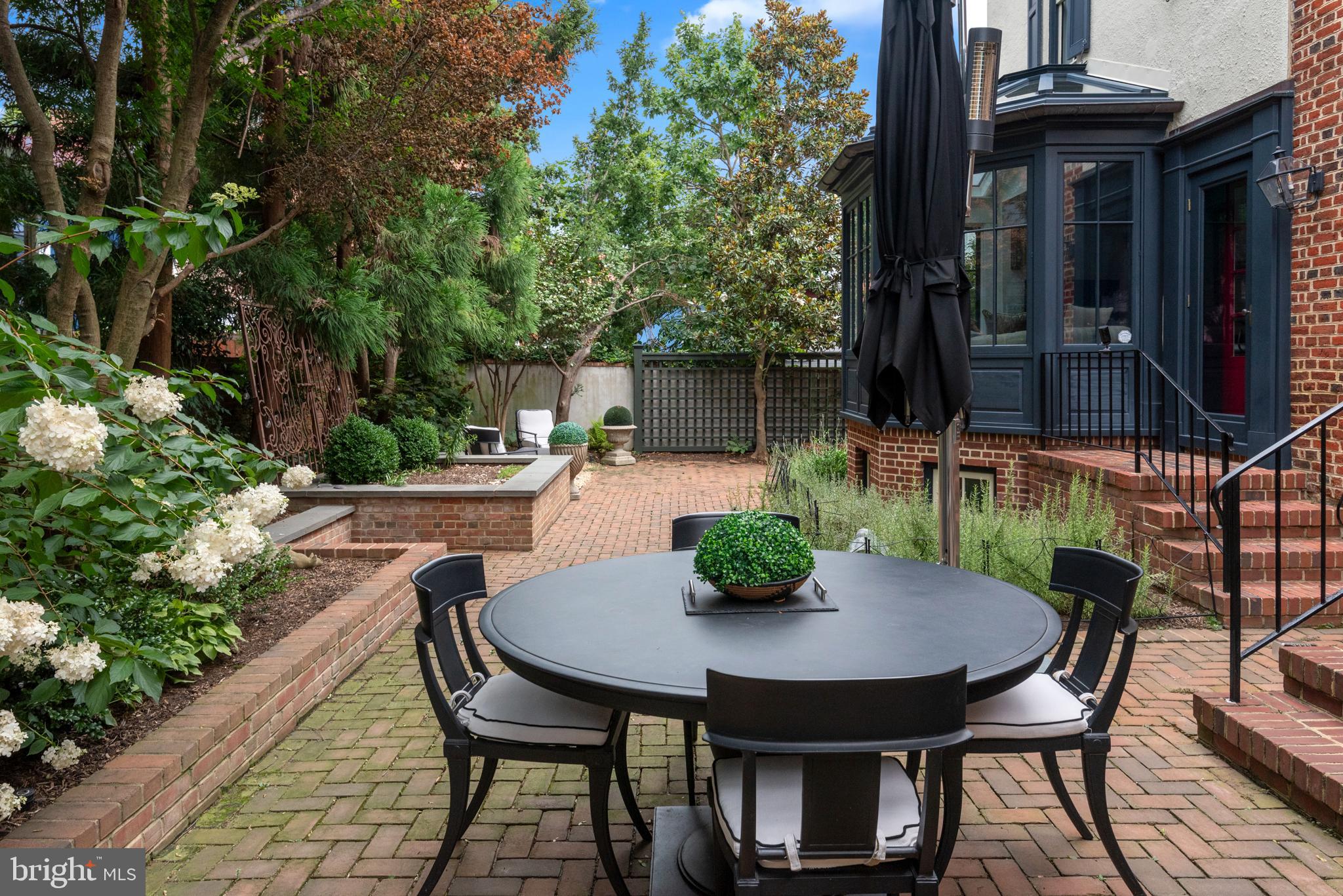 HISTORIC DISTRICT - Residential