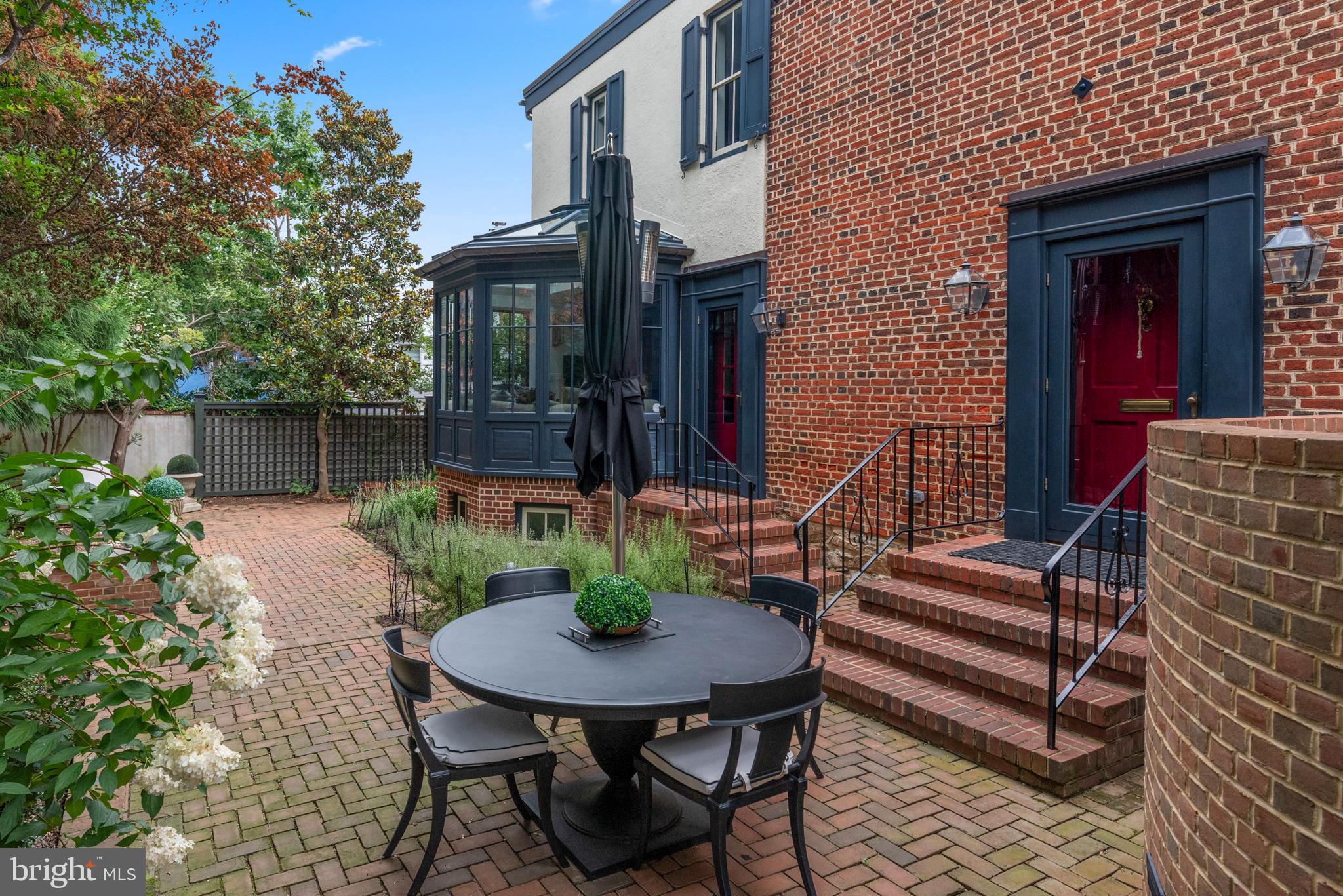 HISTORIC DISTRICT - Residential