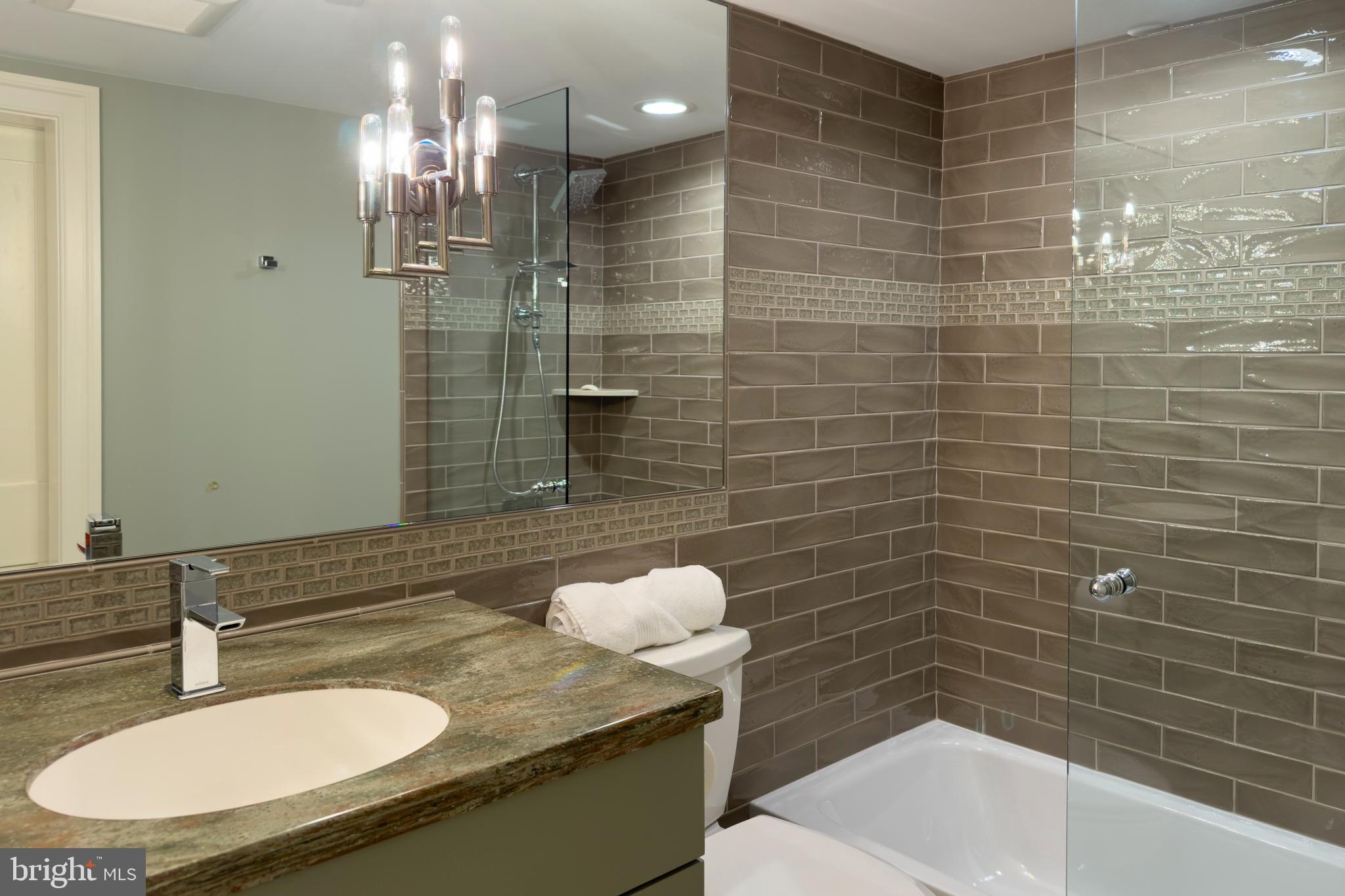 HISTORIC DISTRICT - Residential